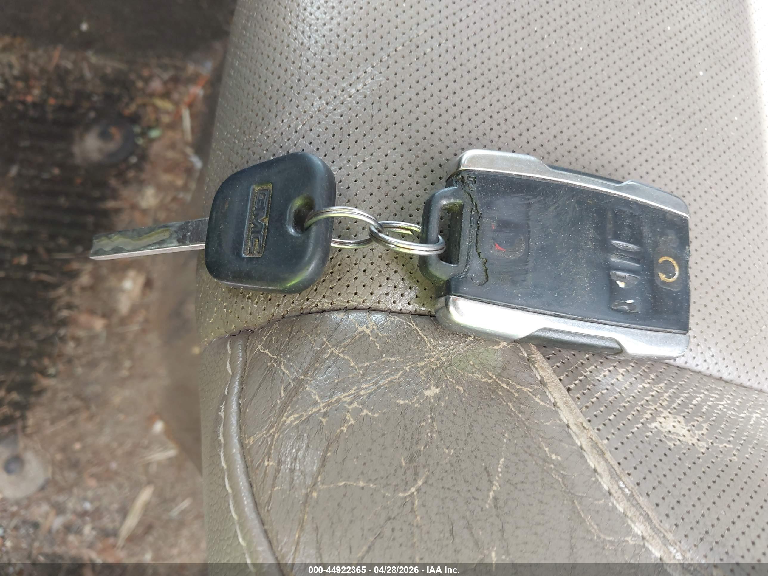 GMC SIERRA image 11