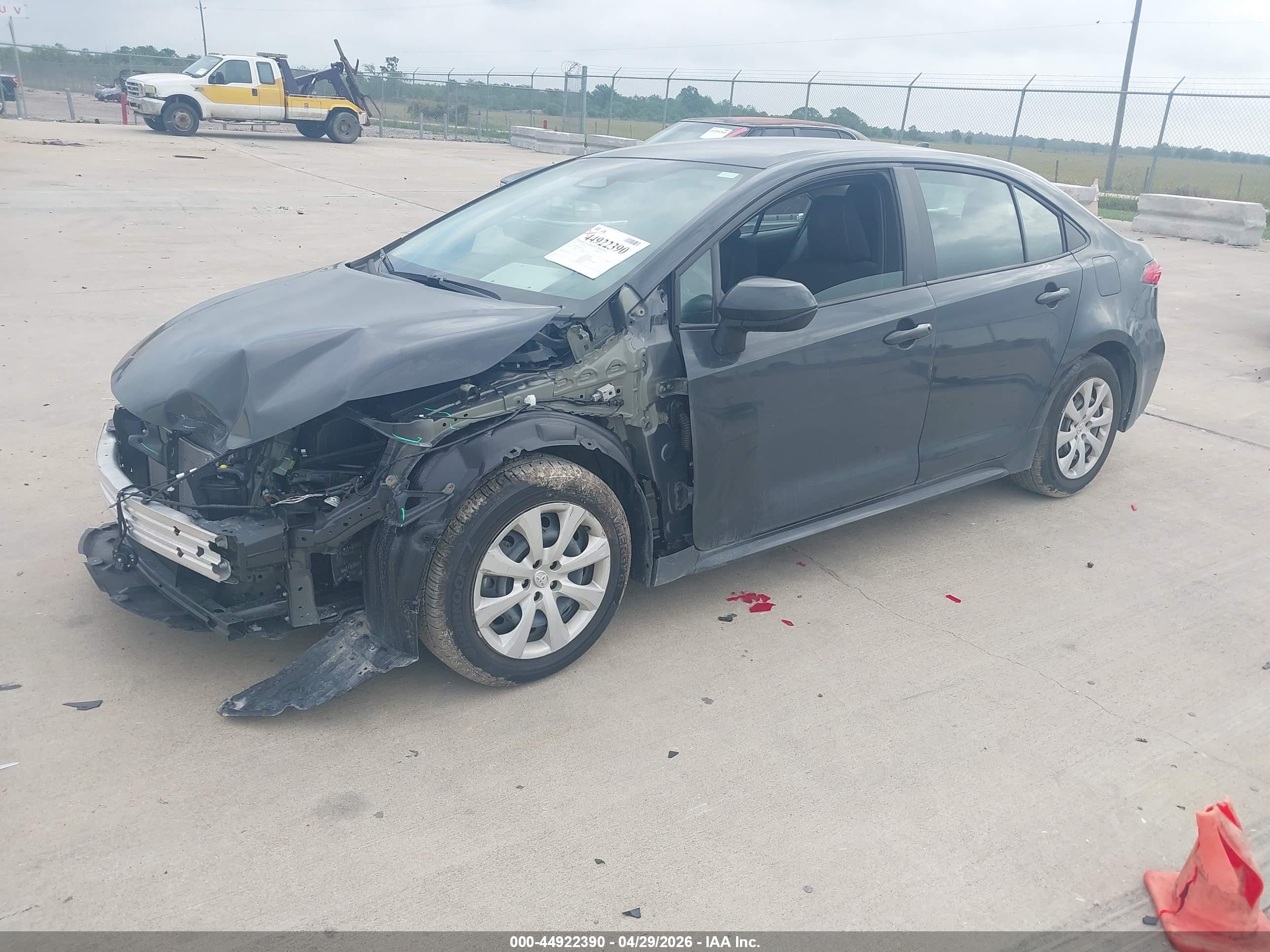TOYOTA COROLLA image 2