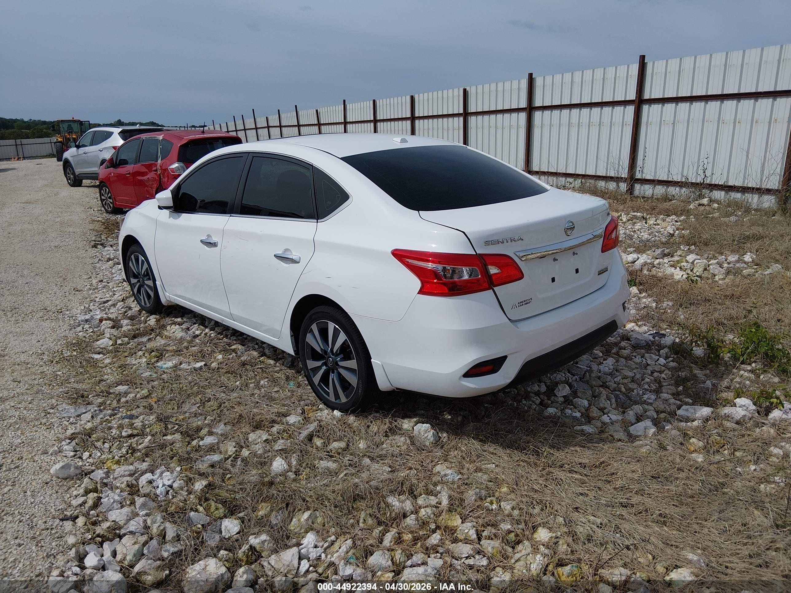 NISSAN SENTRA image 3