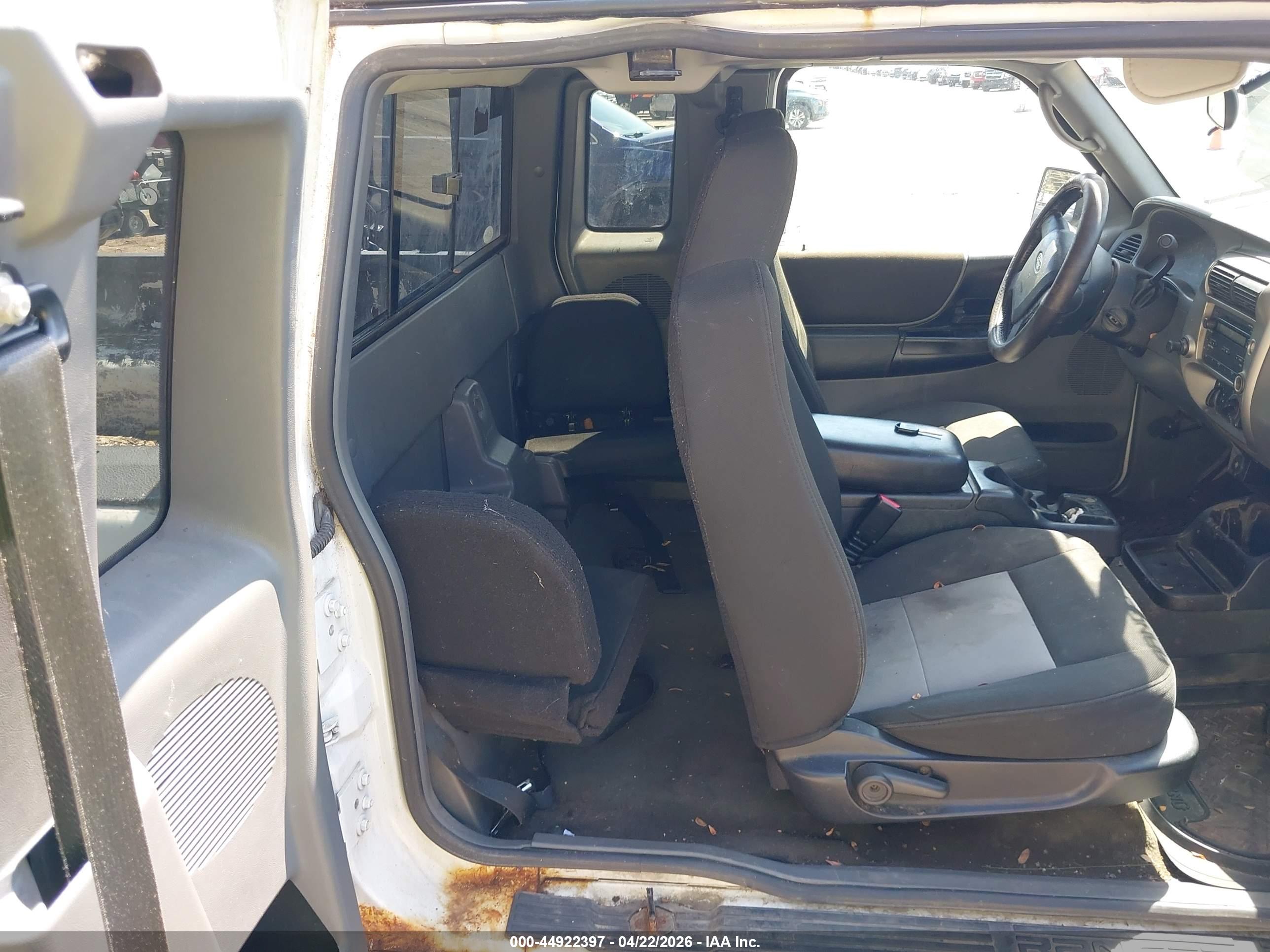 FORD RANGER image 8