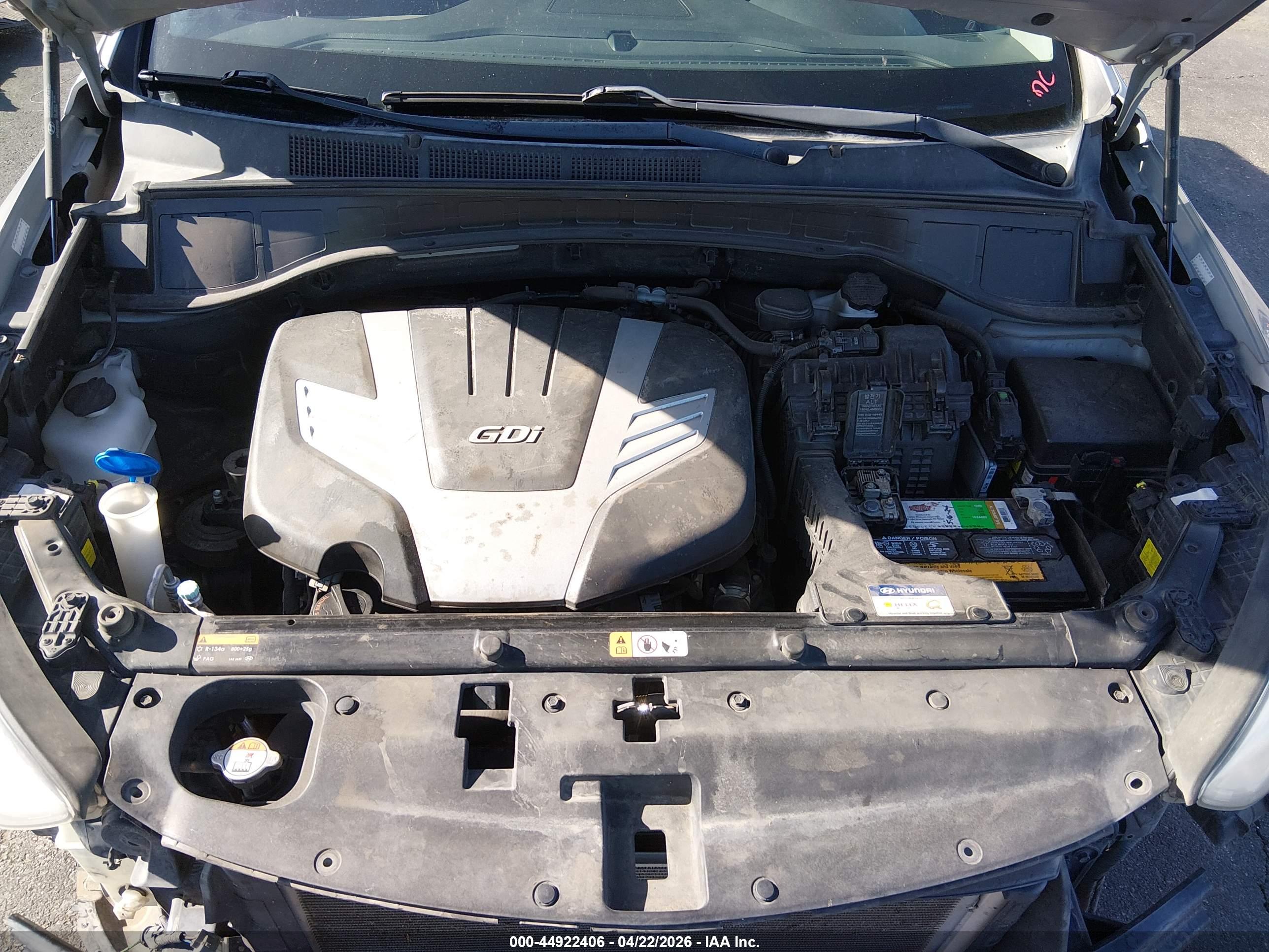 HYUNDAI SANTA image 10