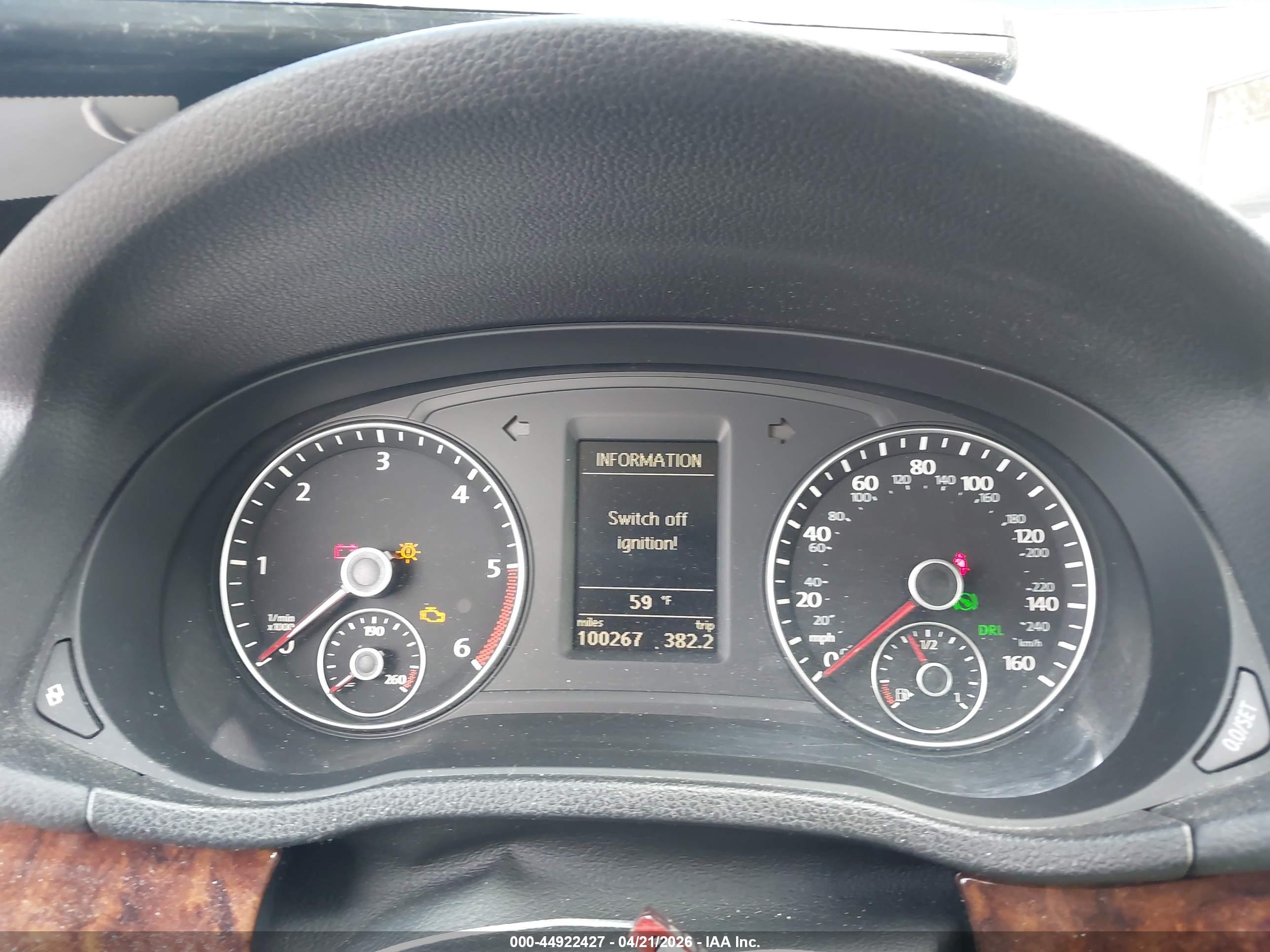 VOLKSWAGEN PASSAT image 7