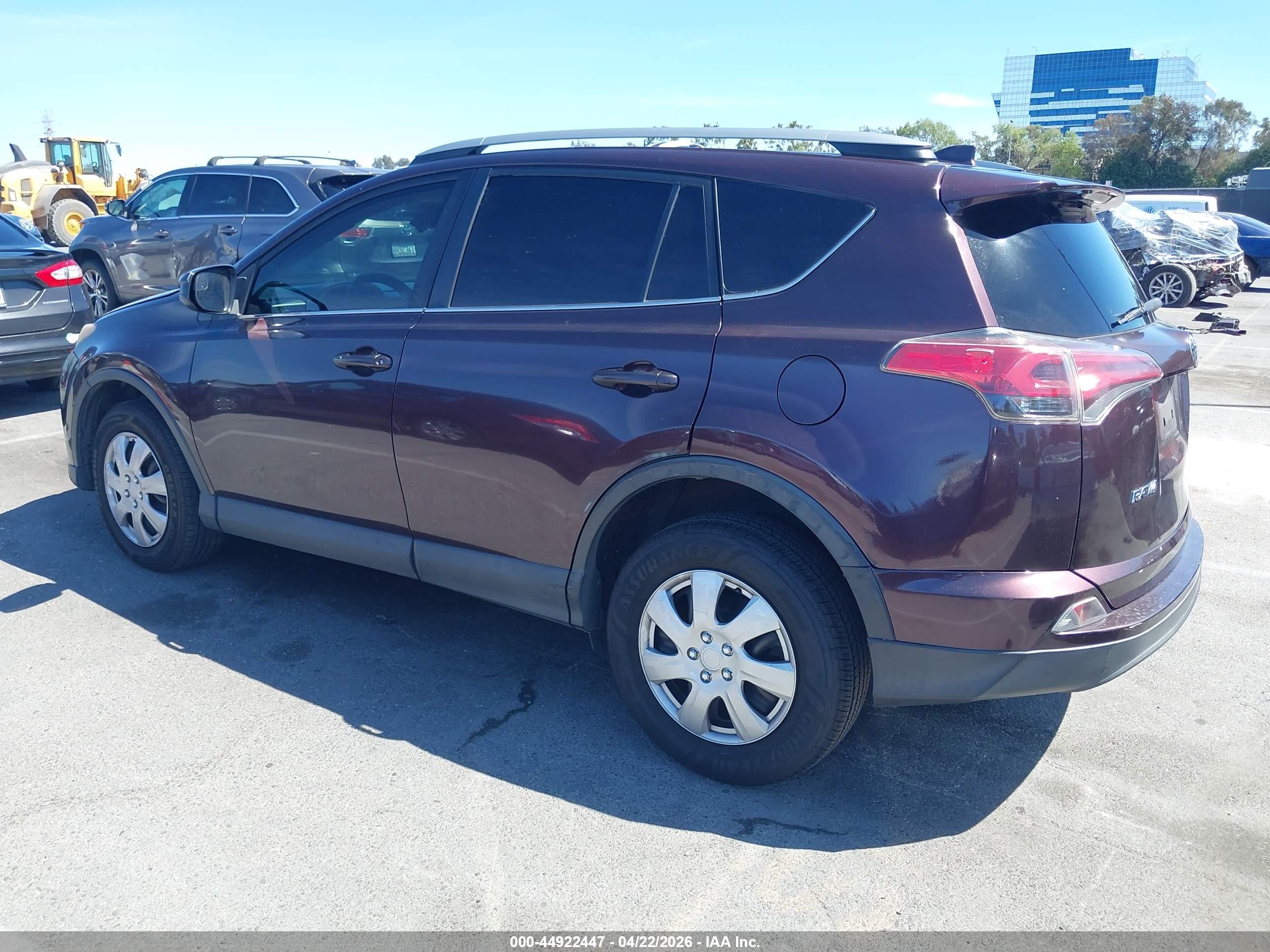 TOYOTA RAV4 image 3