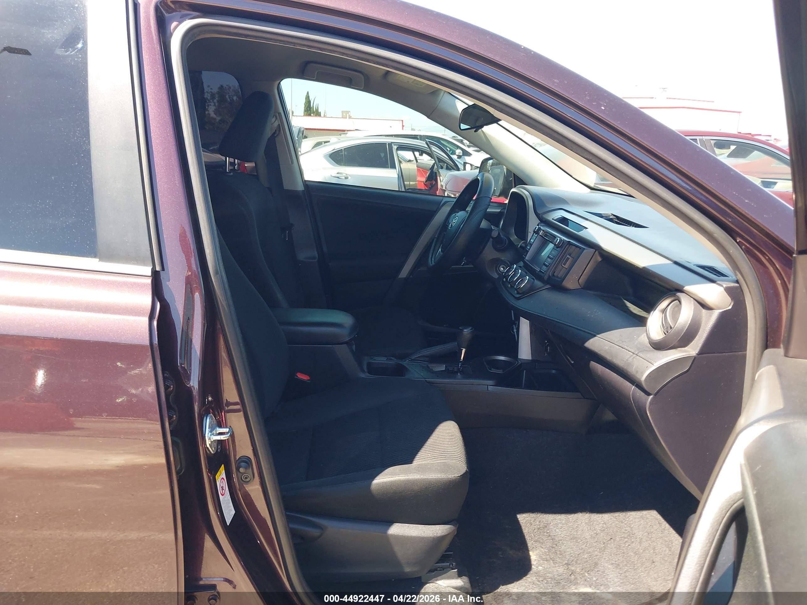 TOYOTA RAV4 image 5