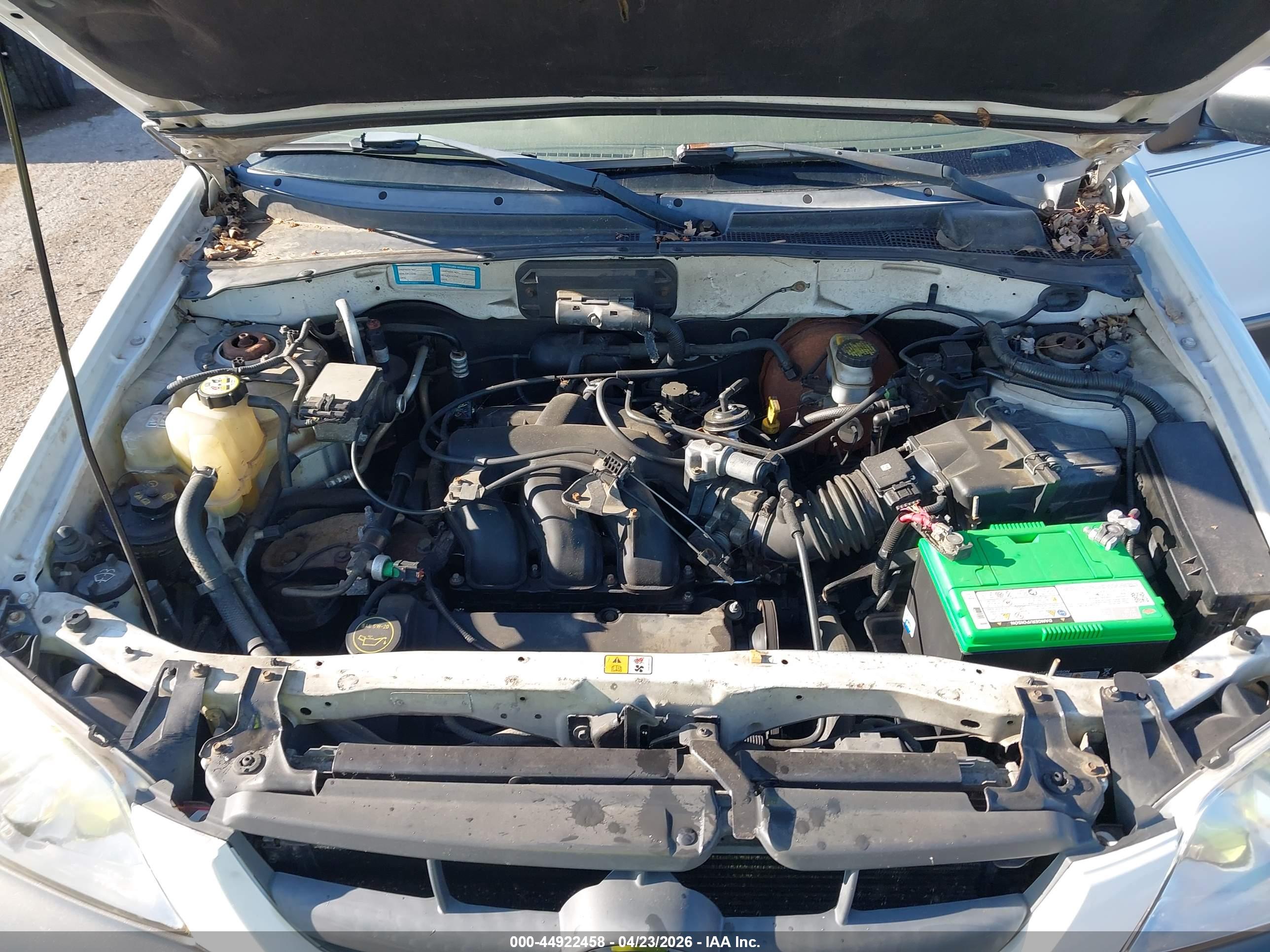 MAZDA TRIBUTE image 10