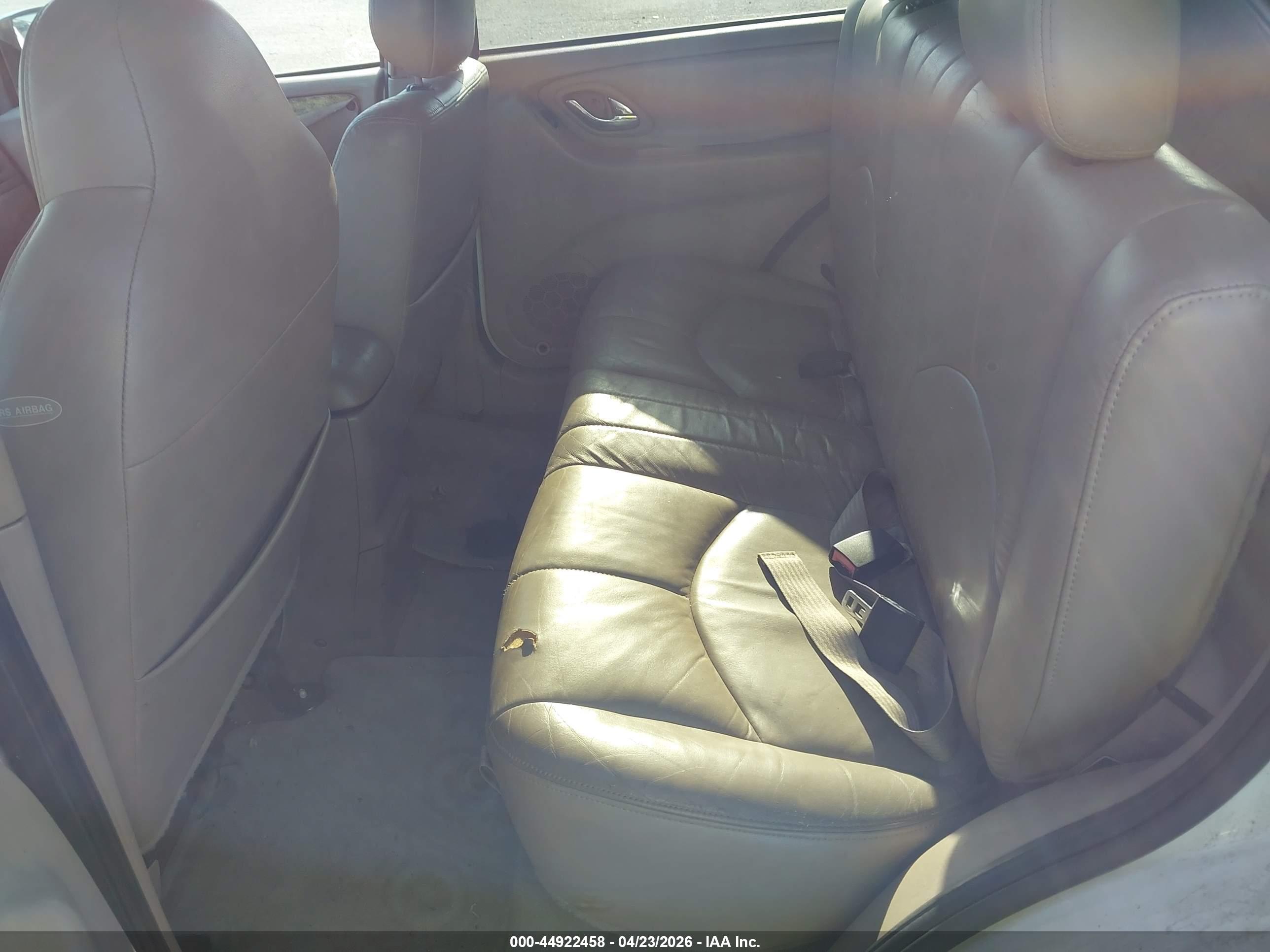 MAZDA TRIBUTE image 8