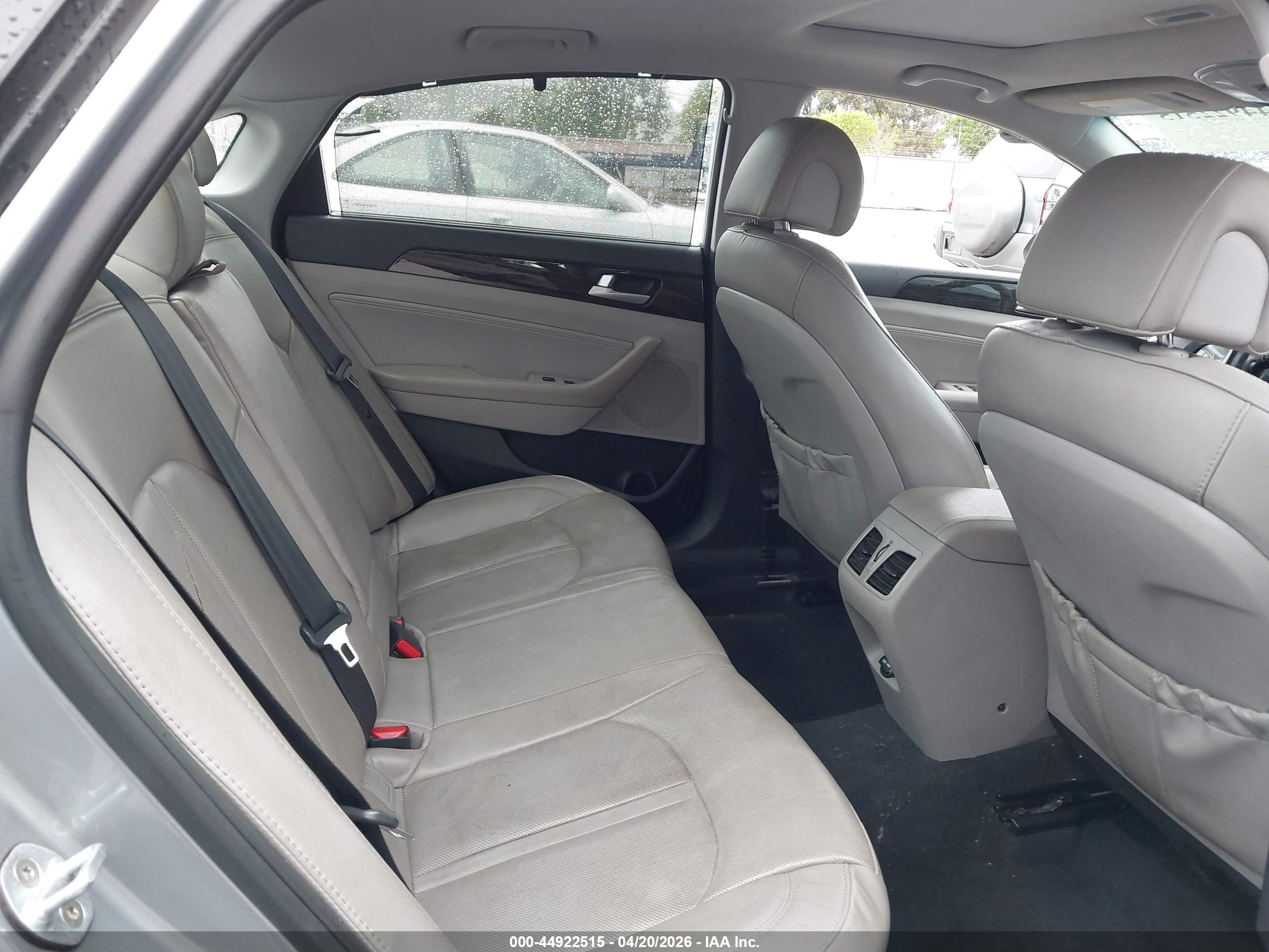 HYUNDAI SONATA image 8