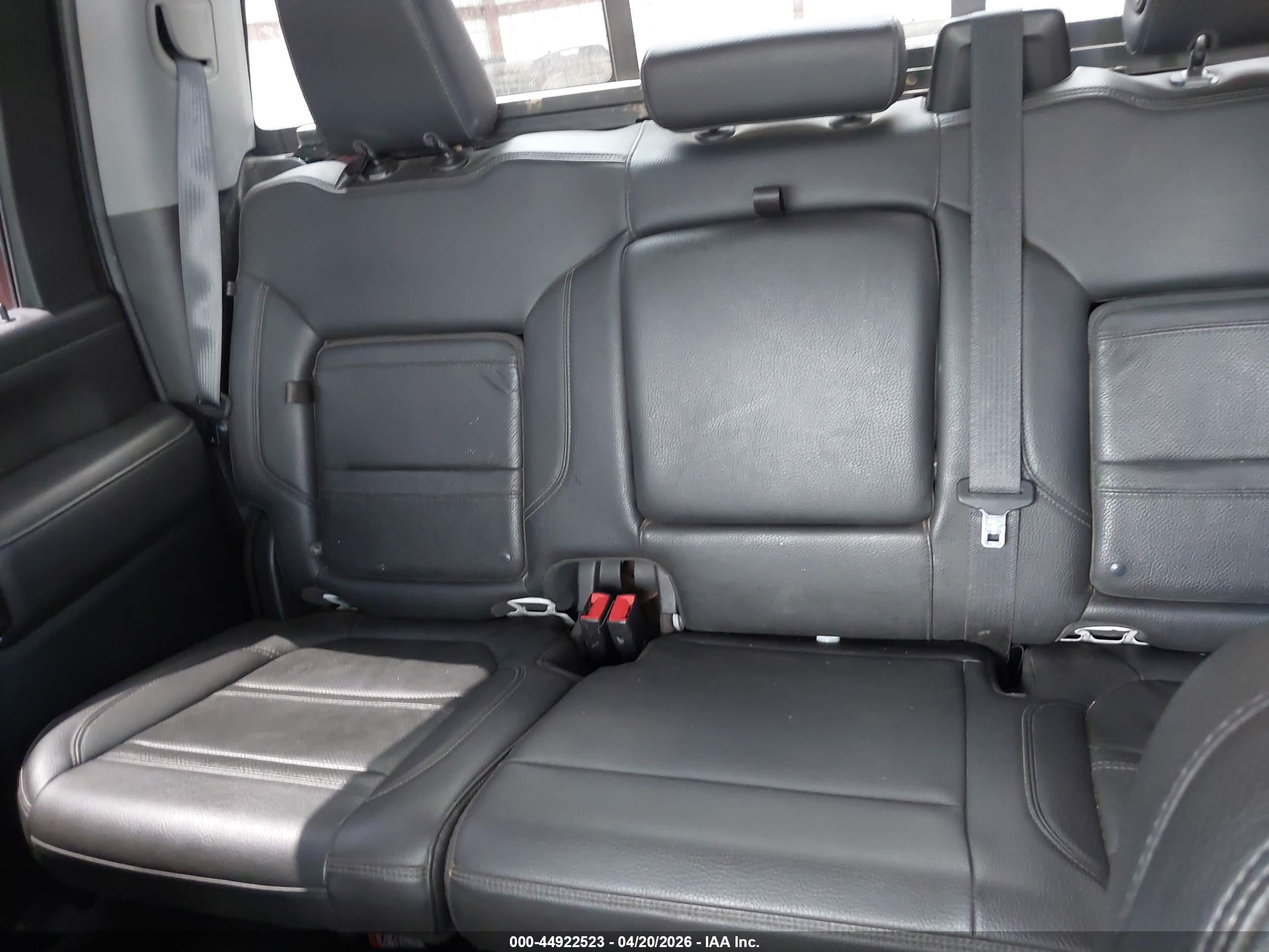 GMC SIERRA image 7