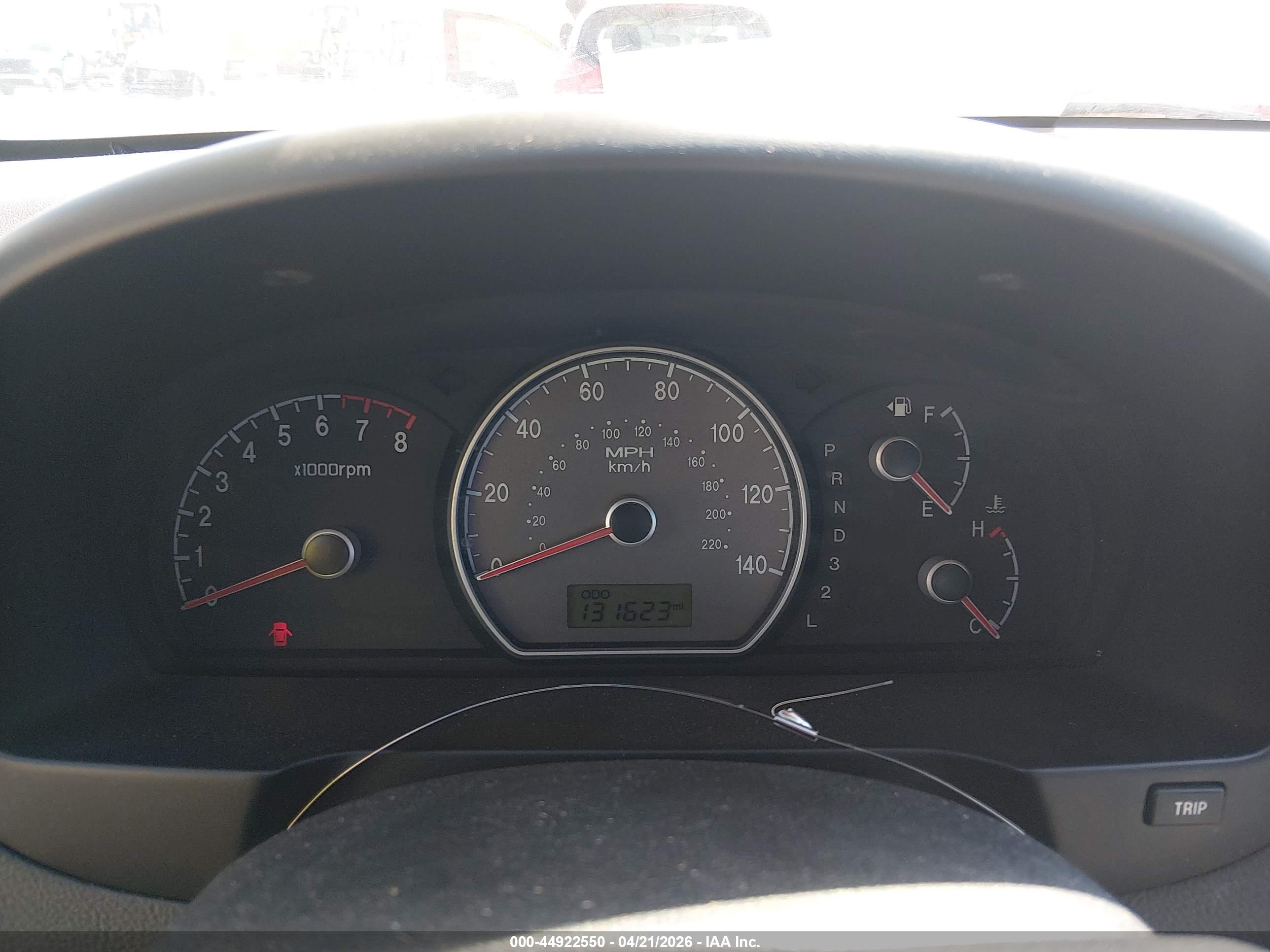 HYUNDAI ELANTRA image 7