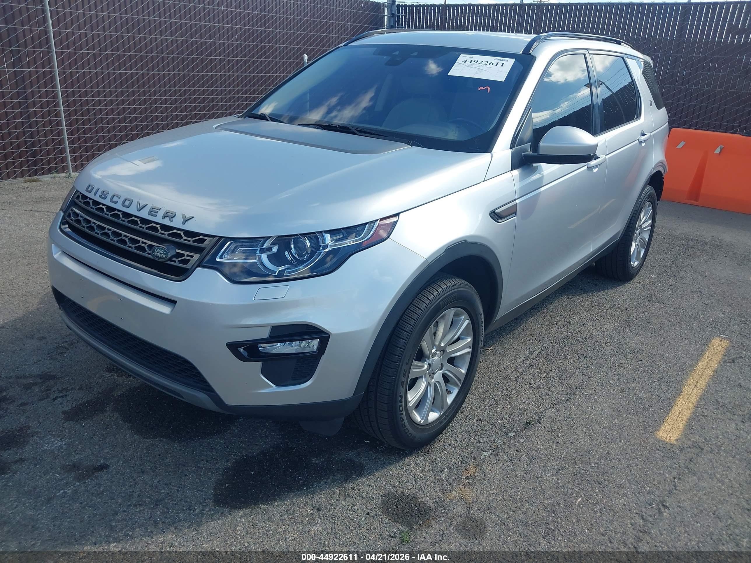 LAND ROVER image 2