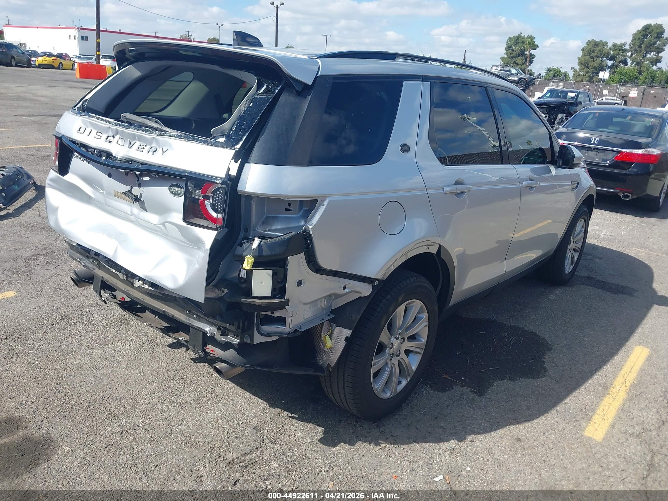 LAND ROVER image 4
