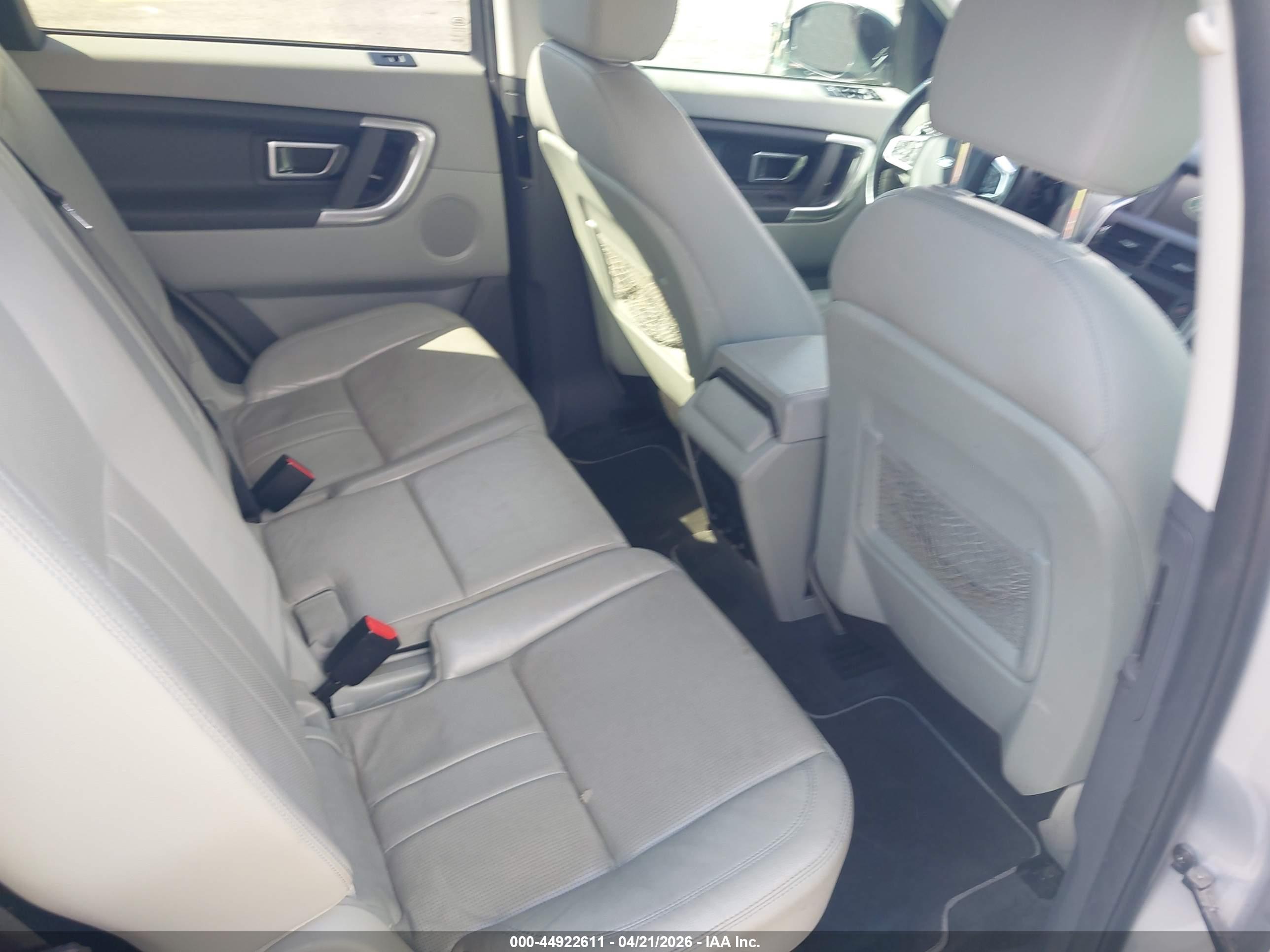 LAND ROVER image 8