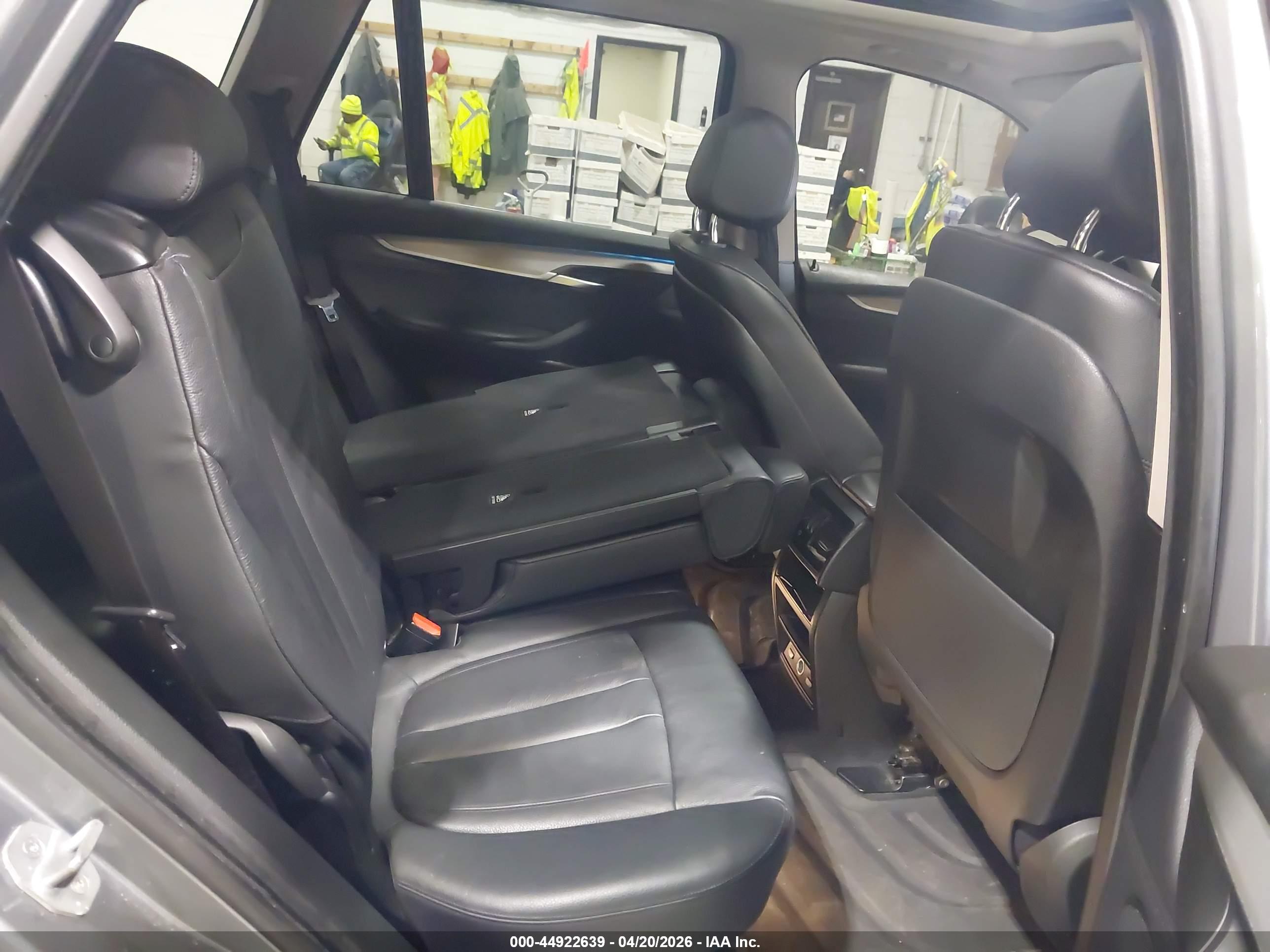BMW X5 image 8