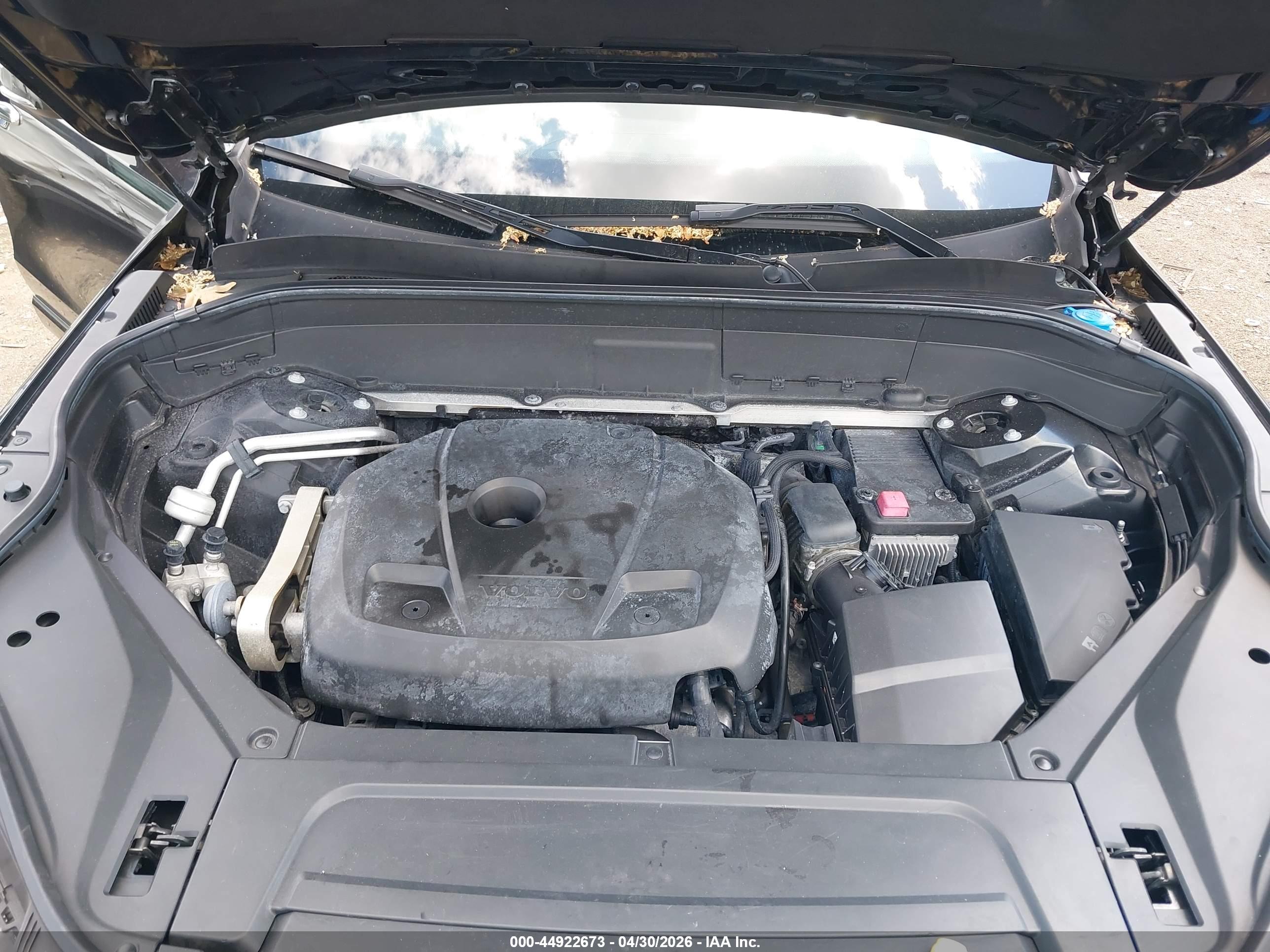 VOLVO XC90 image 10