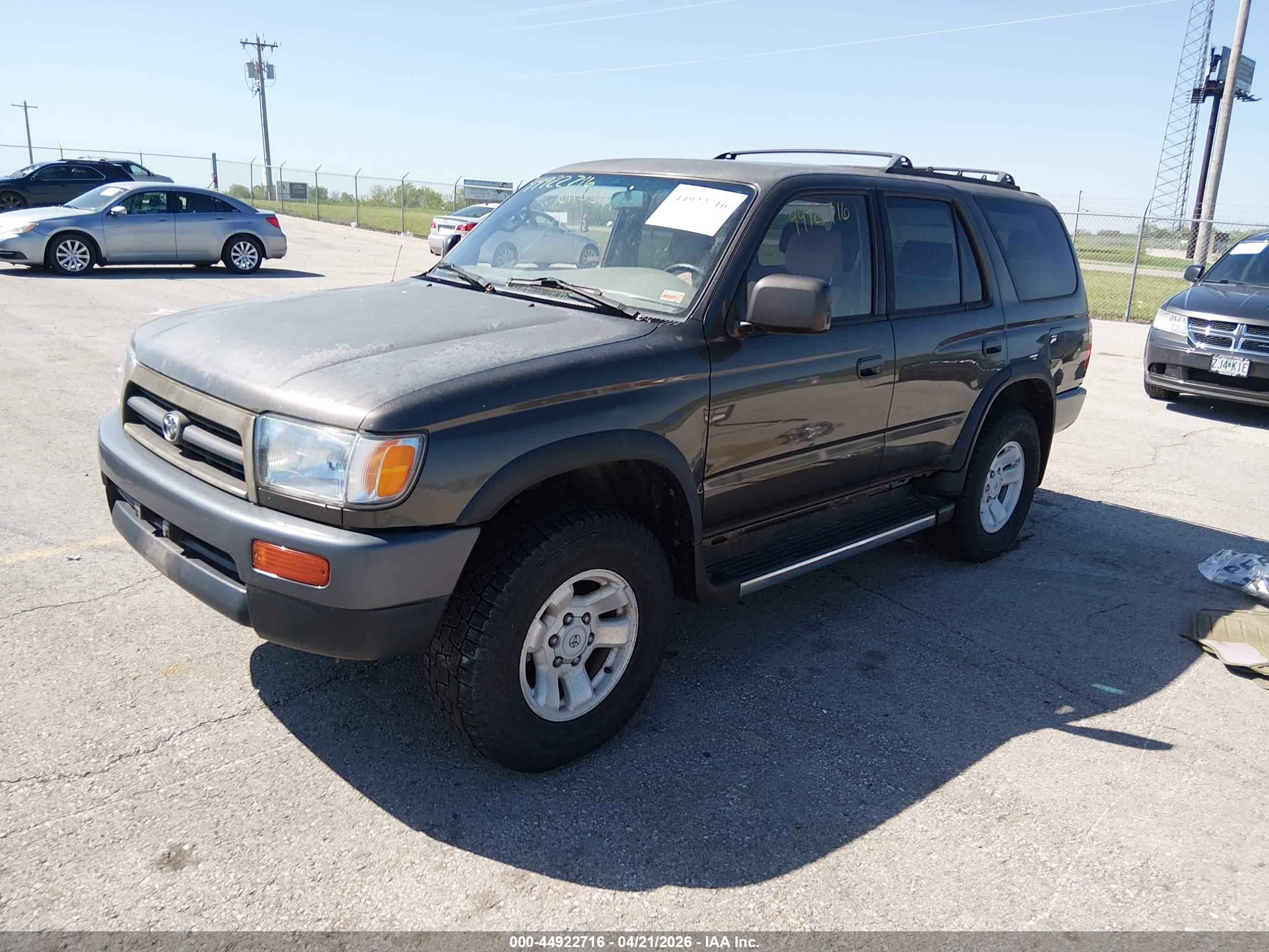 TOYOTA 4RUNNER image 2