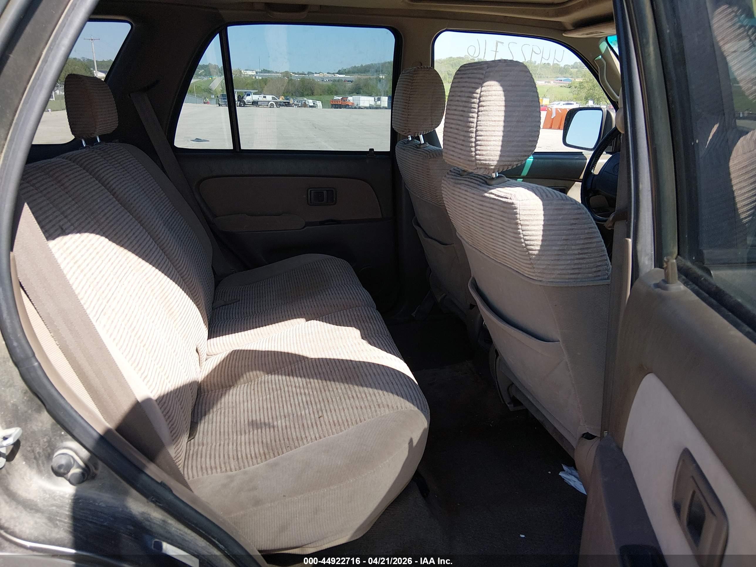 TOYOTA 4RUNNER image 8