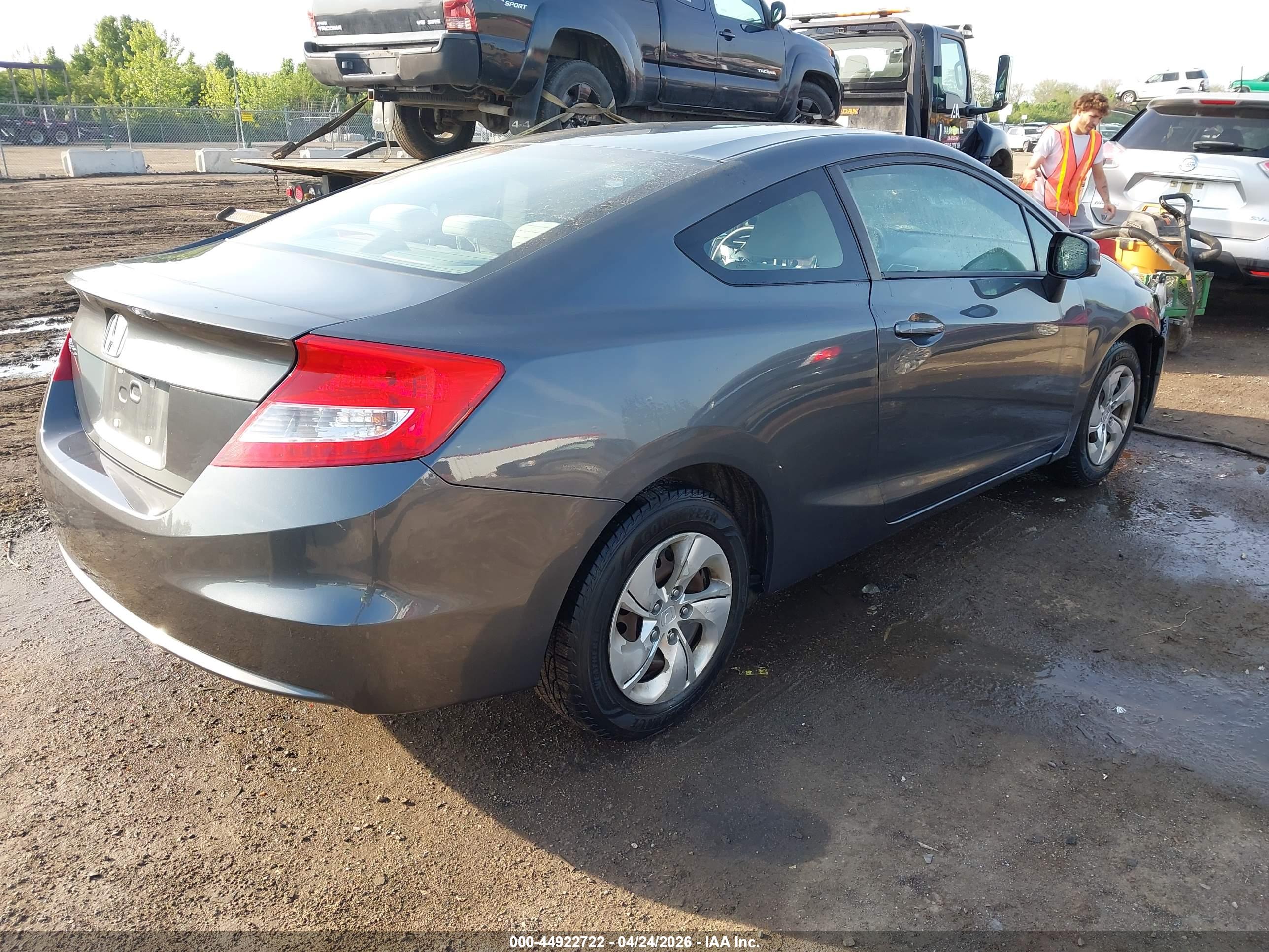 HONDA CIVIC image 4