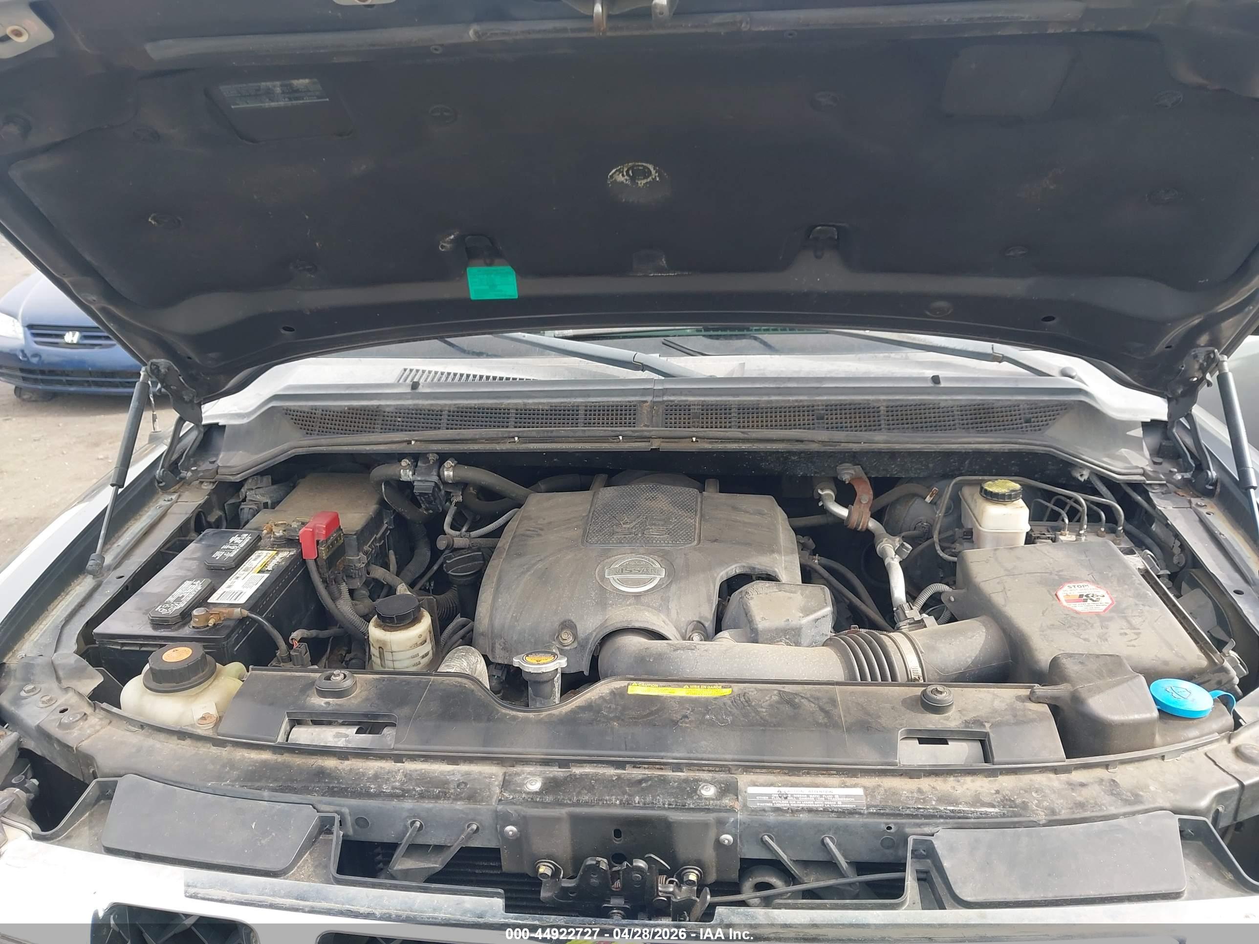 NISSAN TITAN image 10