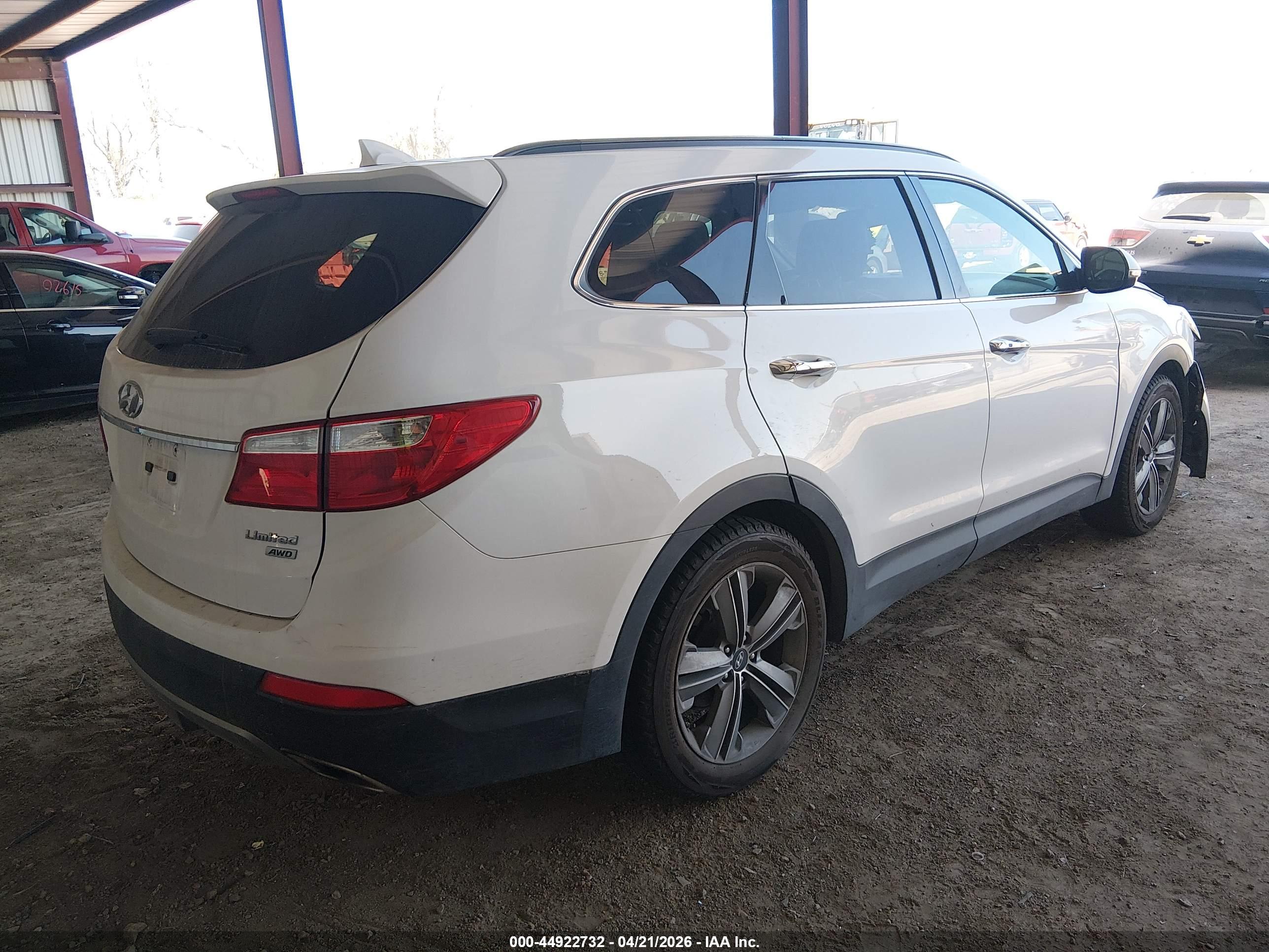 HYUNDAI SANTA image 4