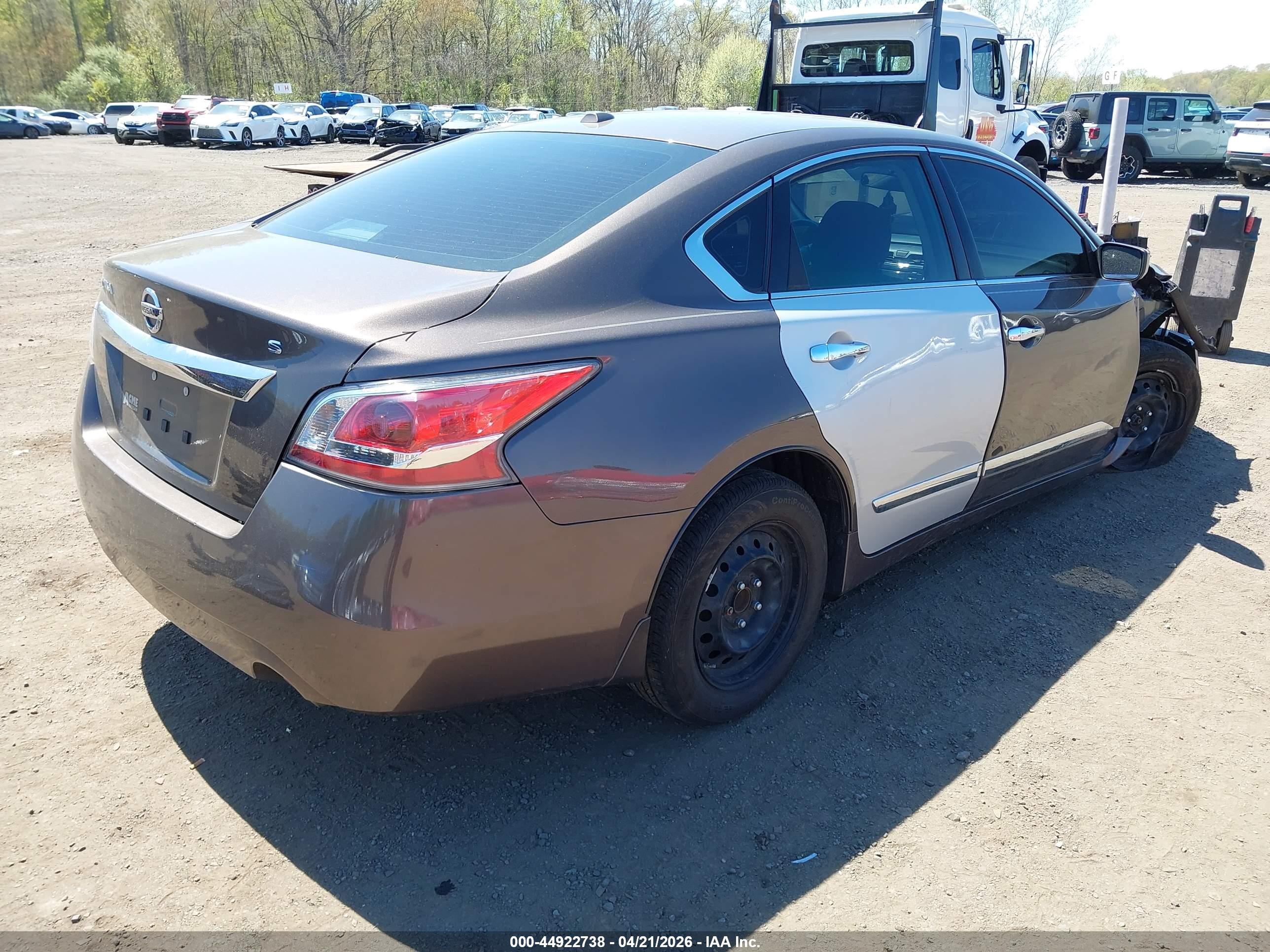 NISSAN ALTIMA image 4