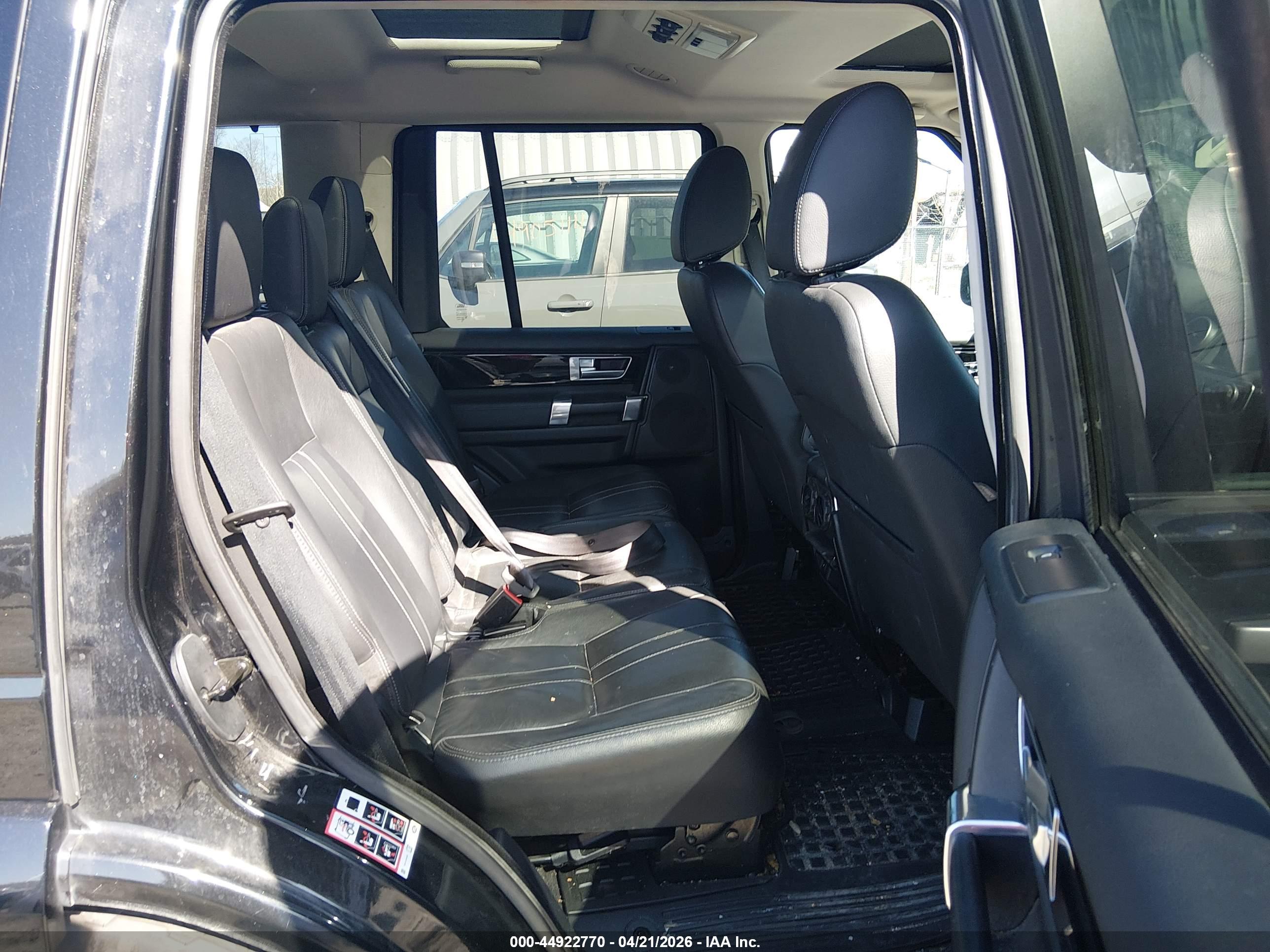 LAND ROVER image 8
