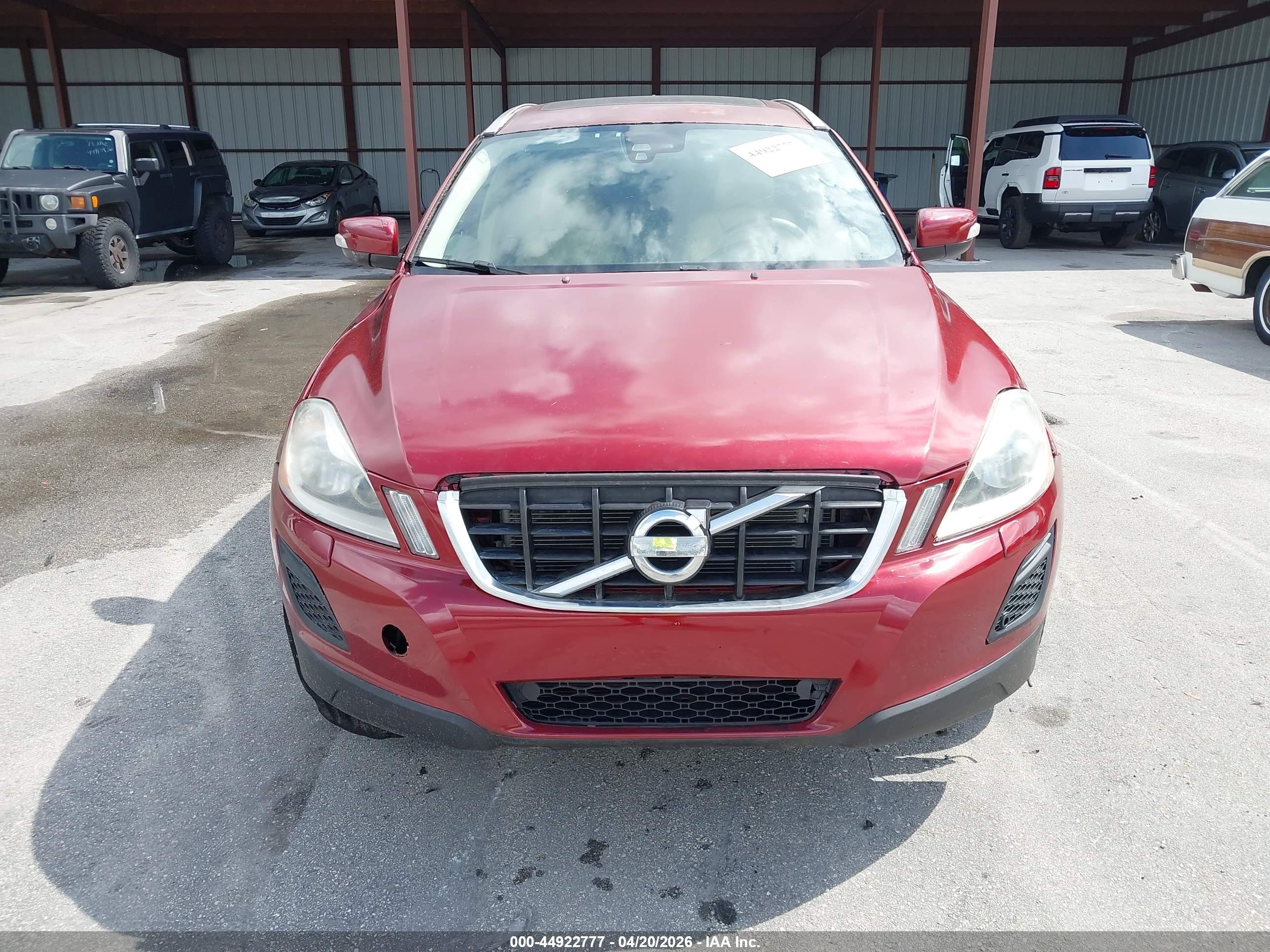VOLVO XC60 image 6