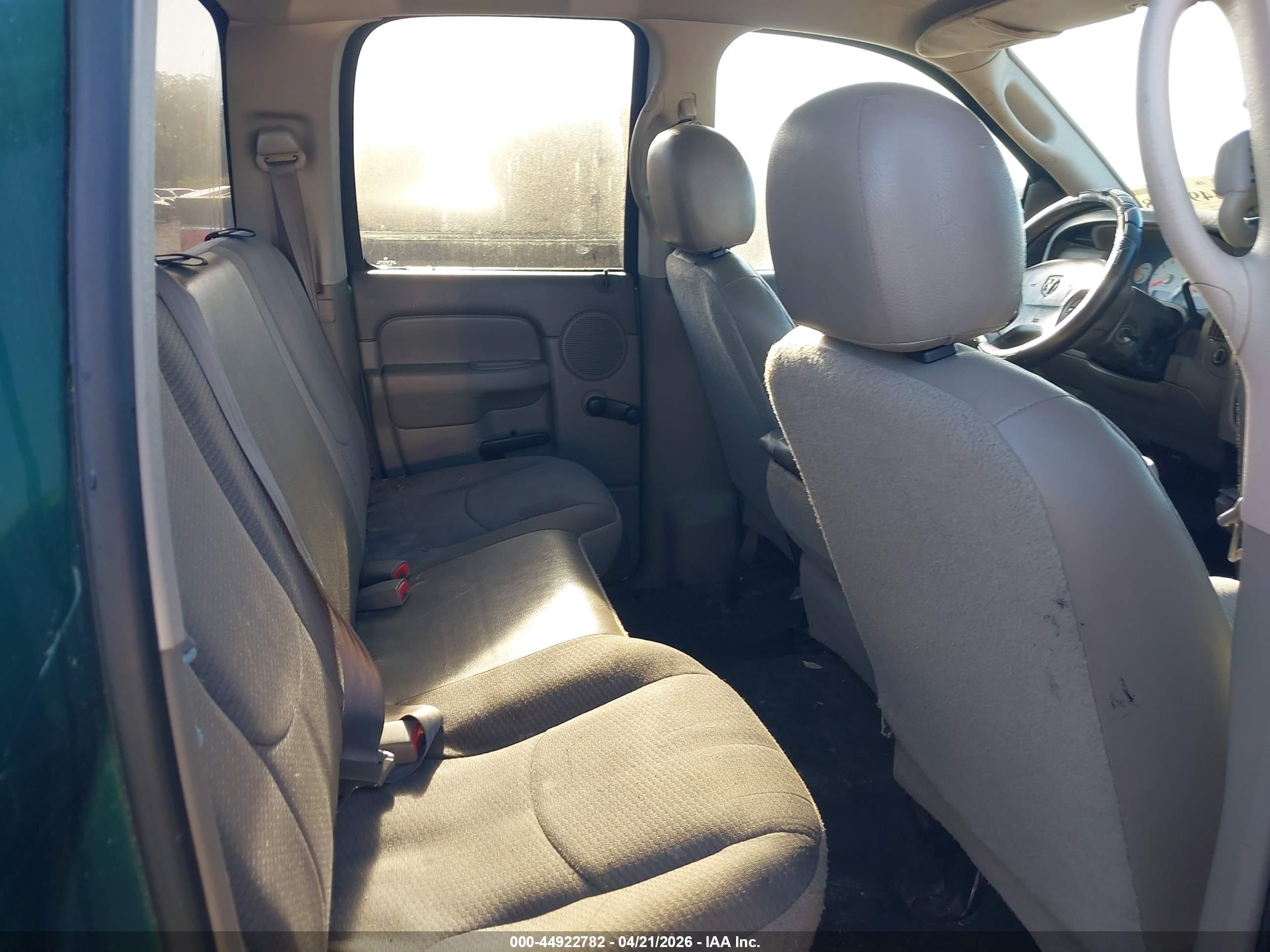 DODGE RAM image 8