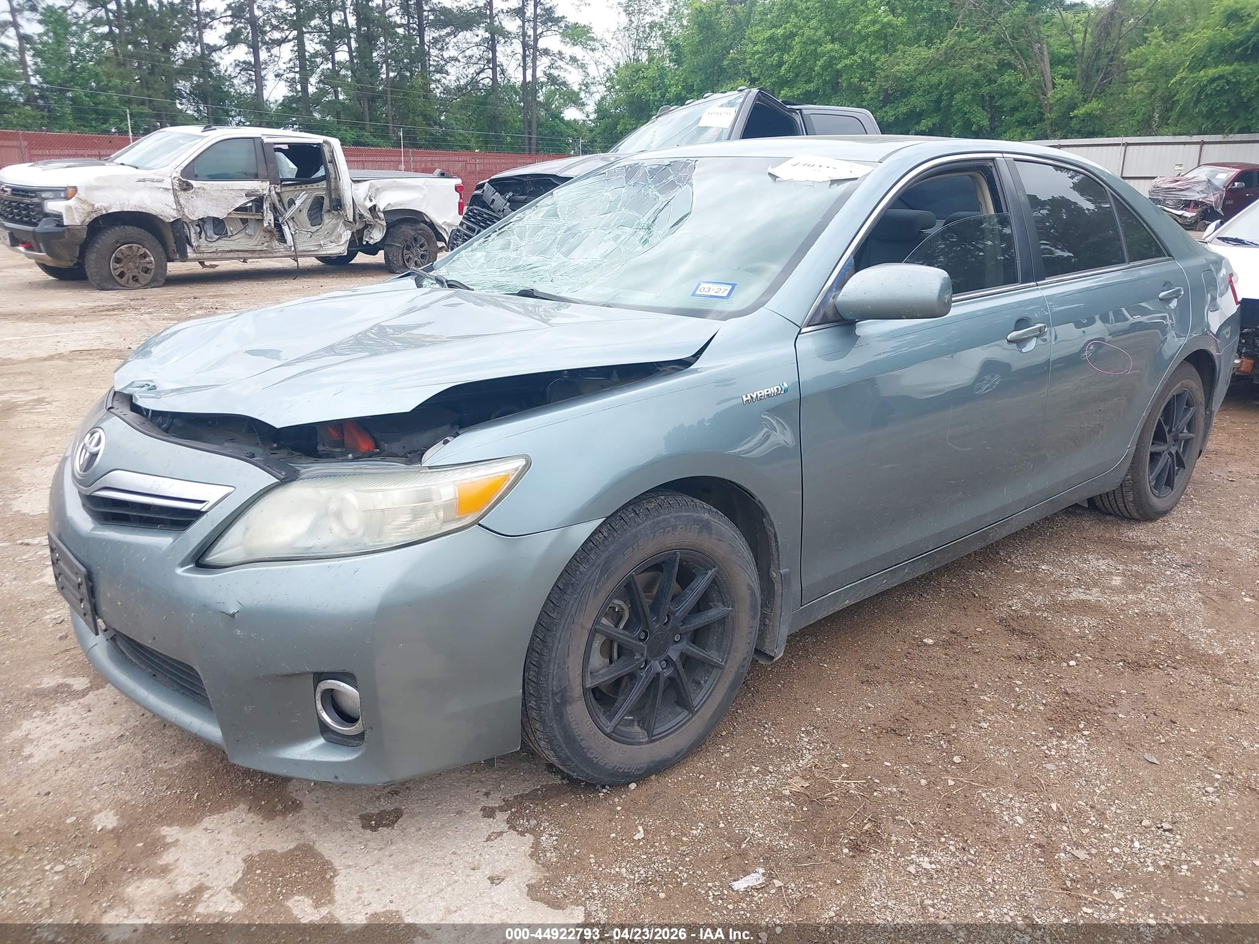 TOYOTA CAMRY image 2