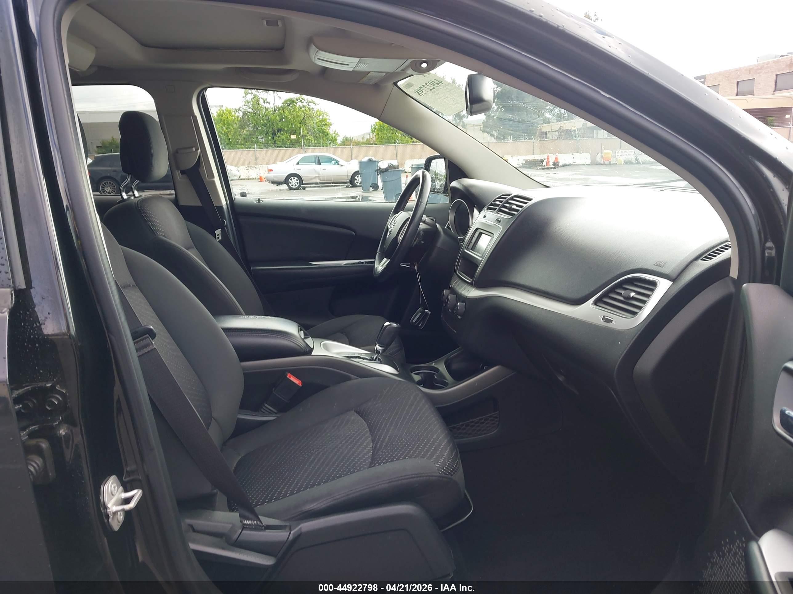 DODGE JOURNEY image 5