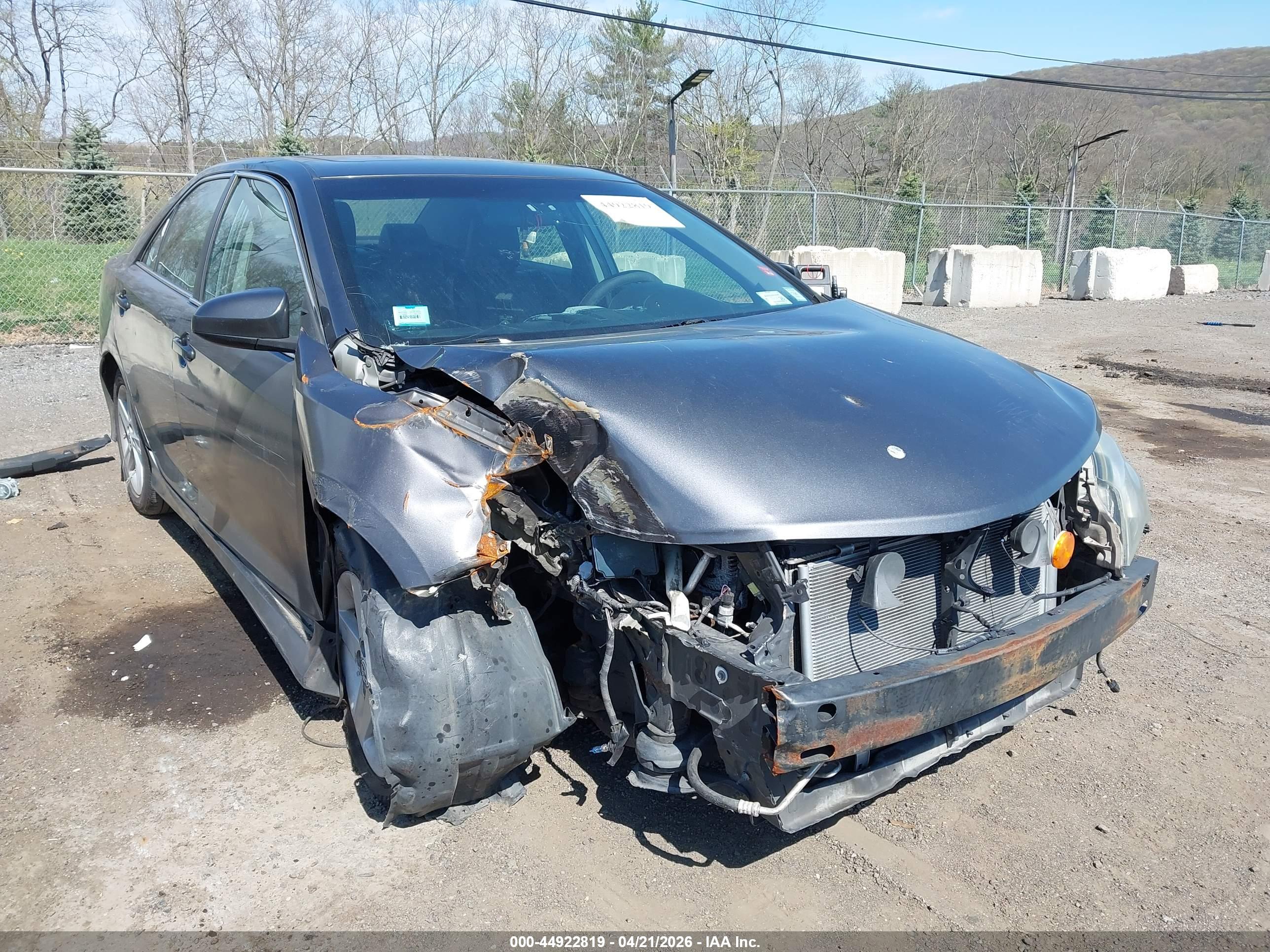 TOYOTA CAMRY image 6