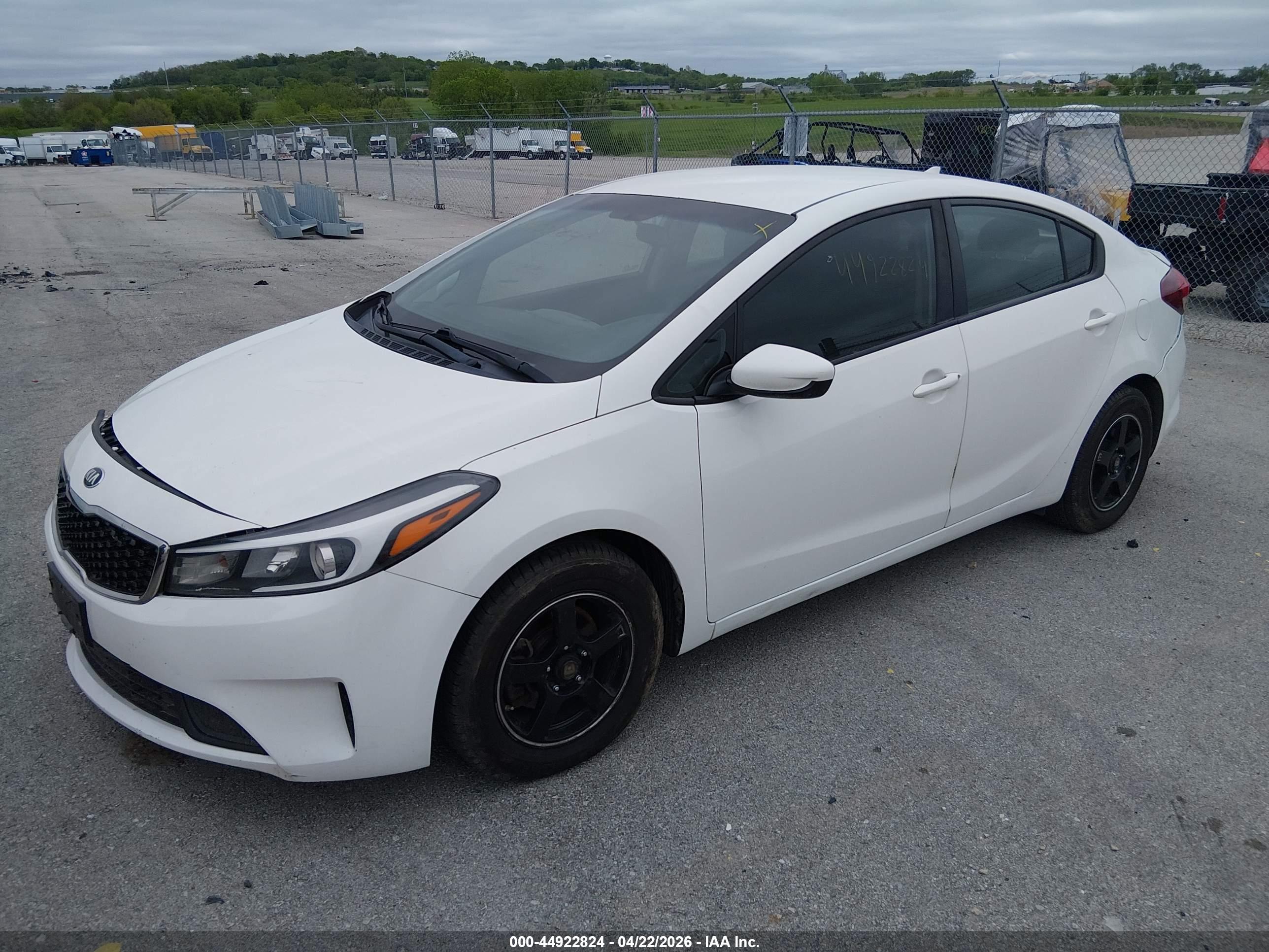 KIA FORTE image 2