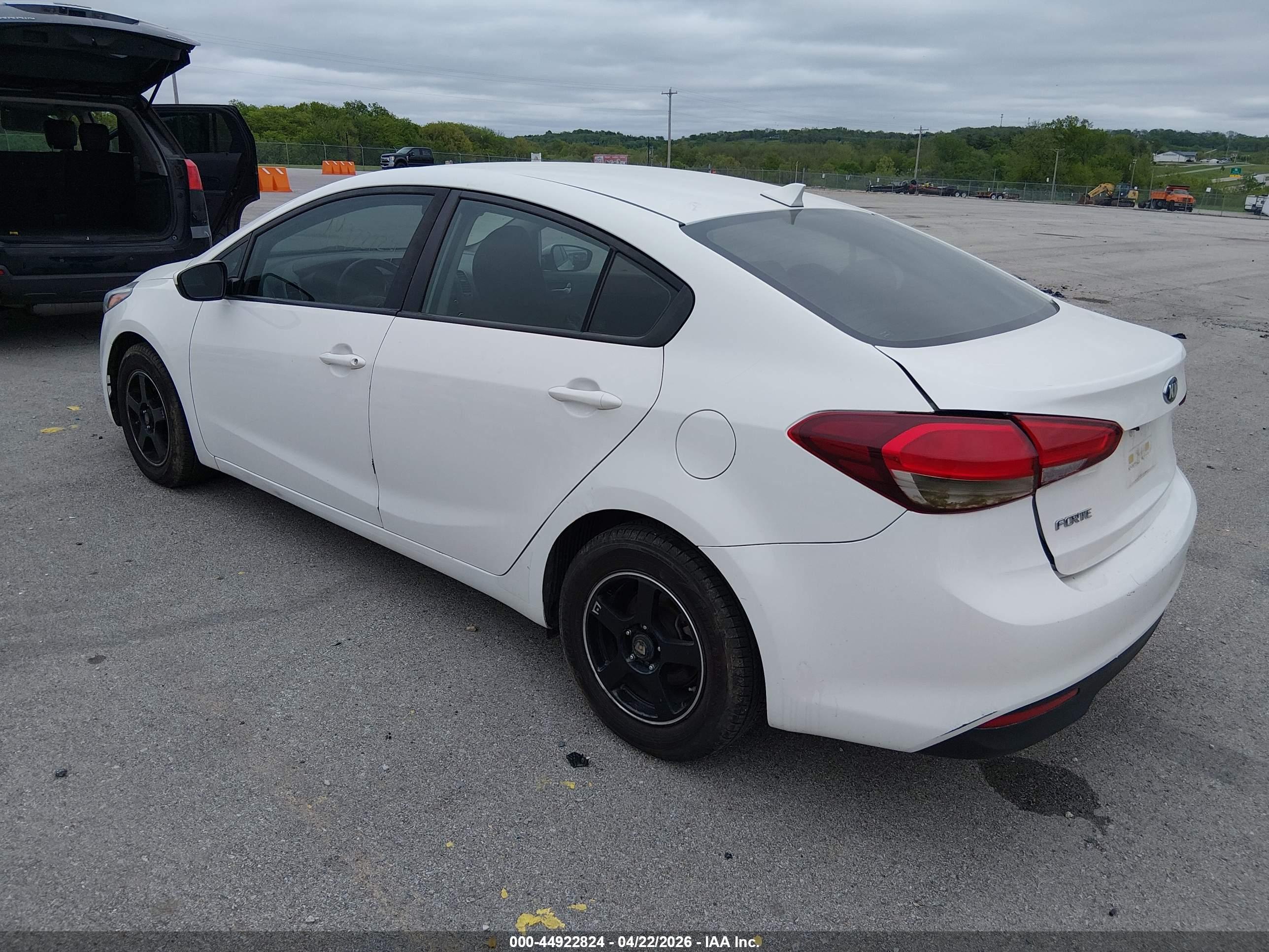 KIA FORTE image 3