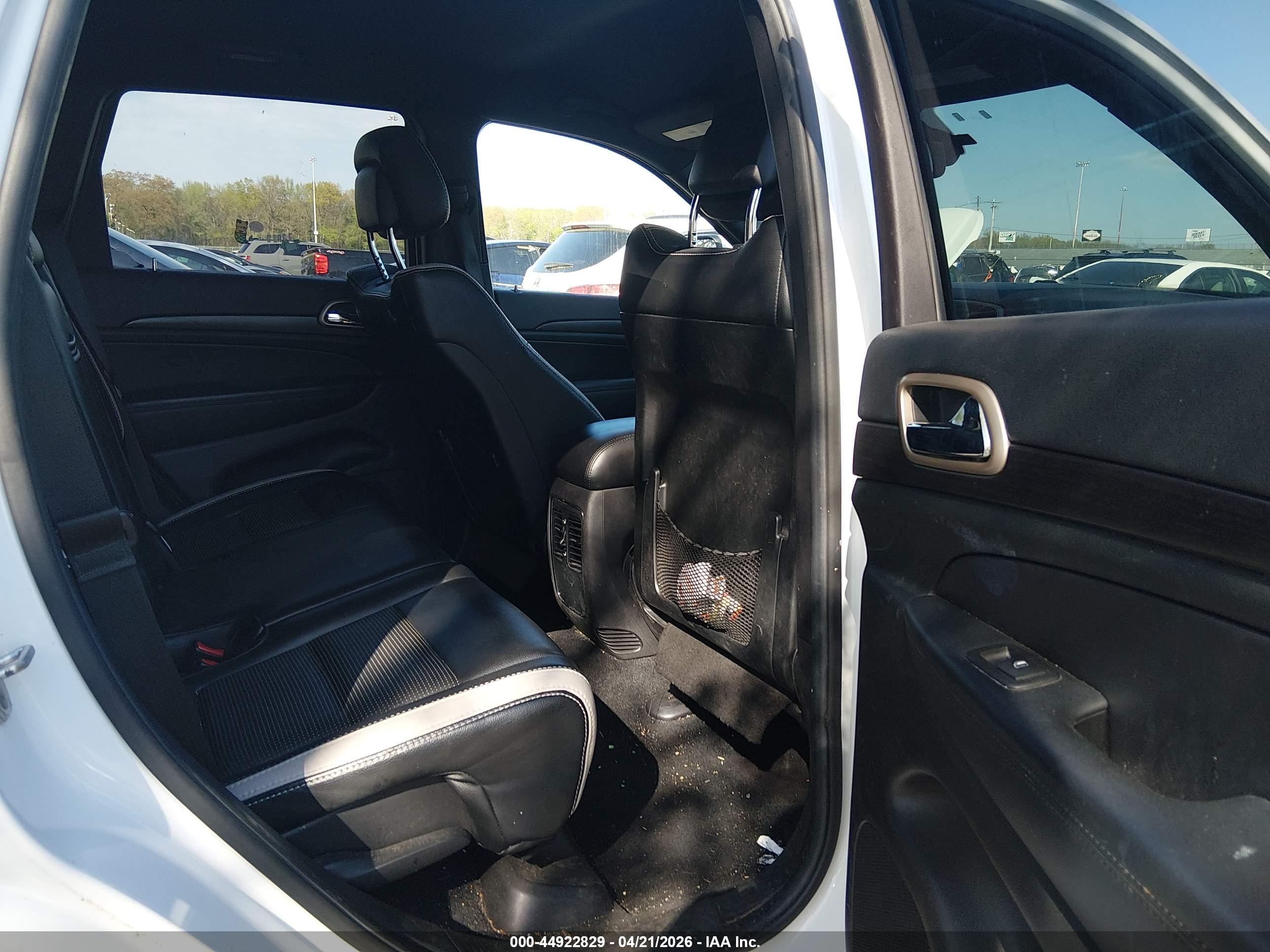 JEEP GRAND image 8