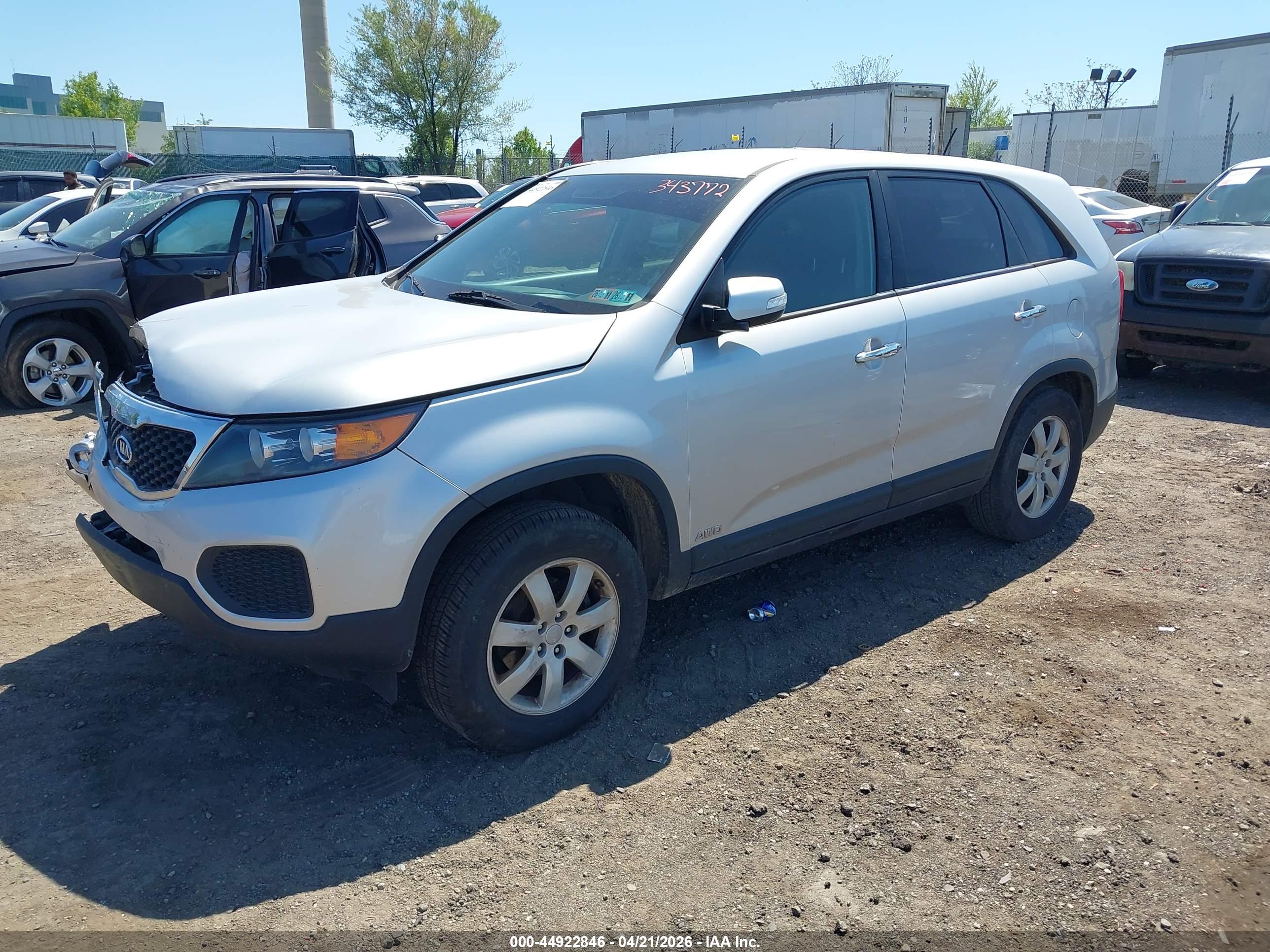 KIA SORENTO image 2