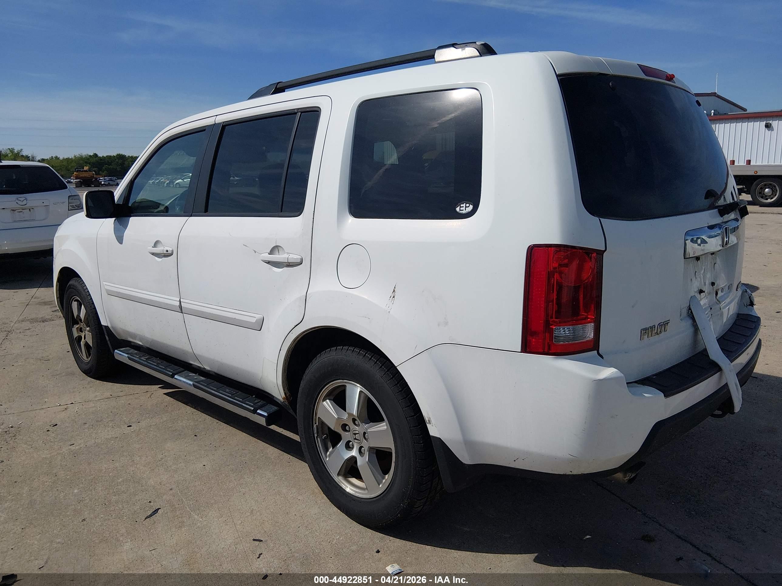 HONDA PILOT image 3