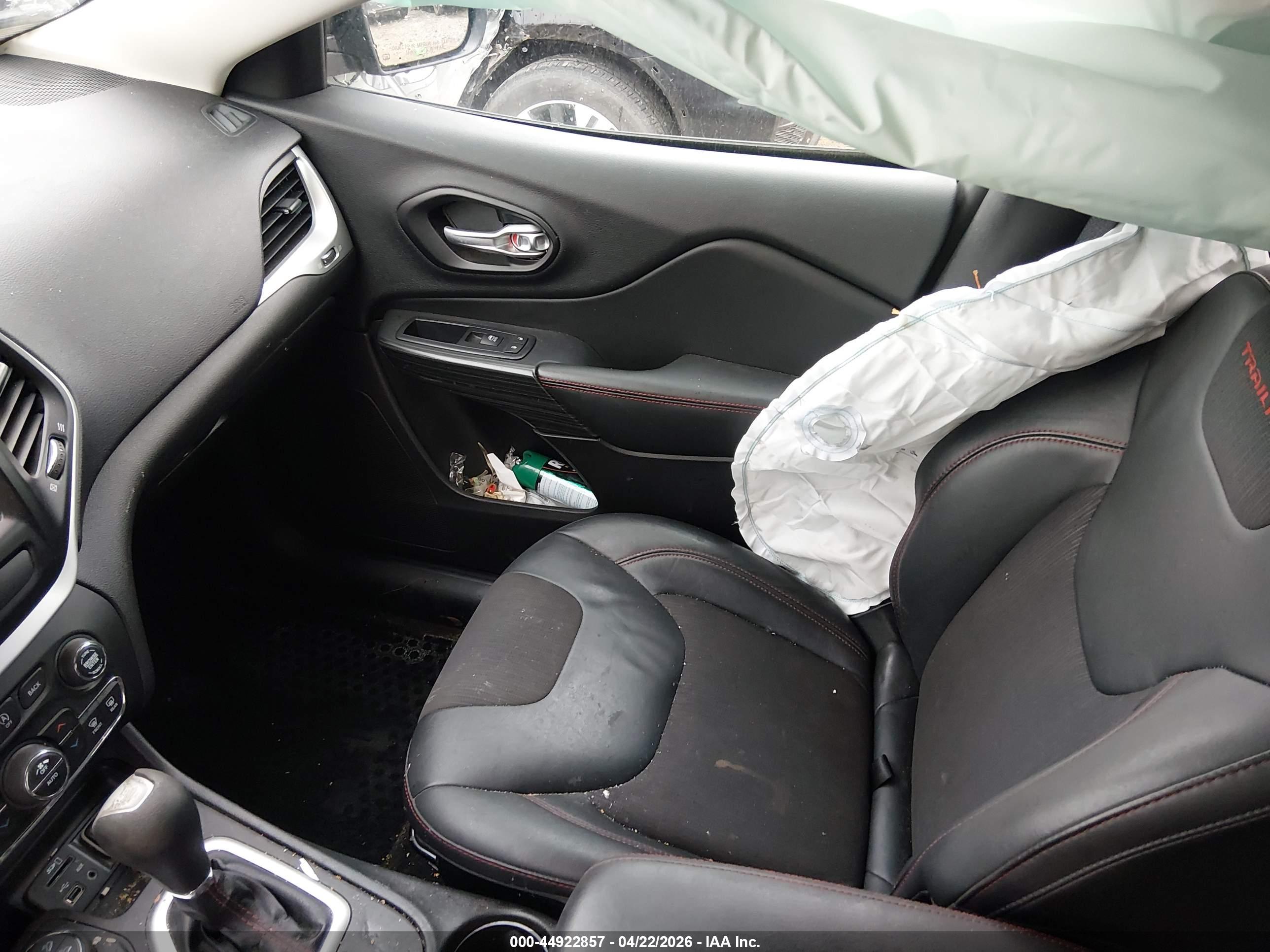 JEEP CHEROKEE image 5