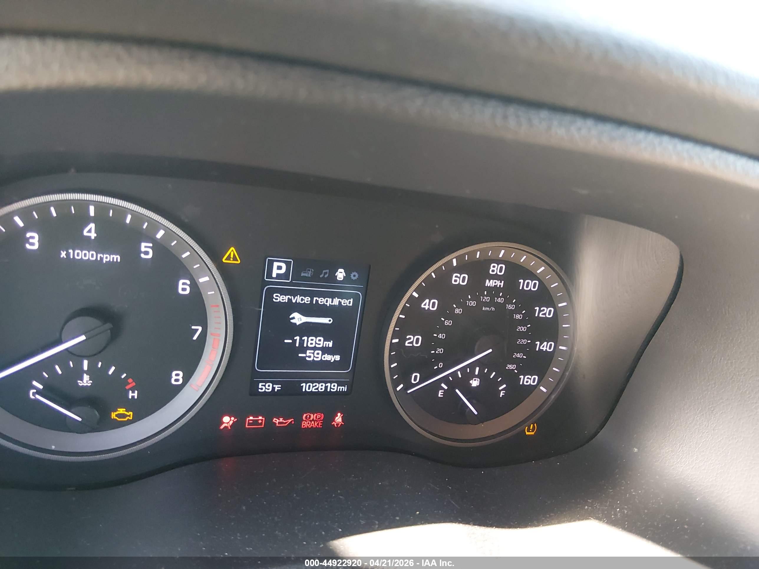 HYUNDAI TUCSON image 7
