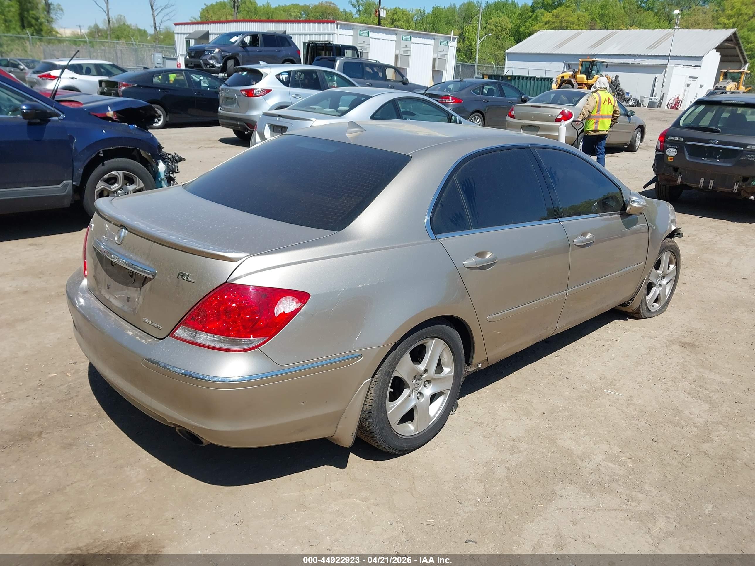 ACURA RL image 4