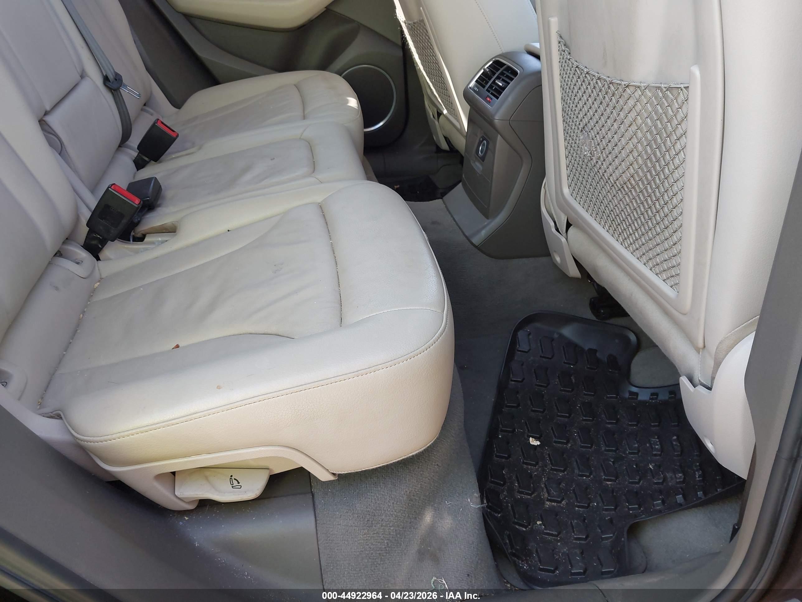 AUDI Q5 image 8