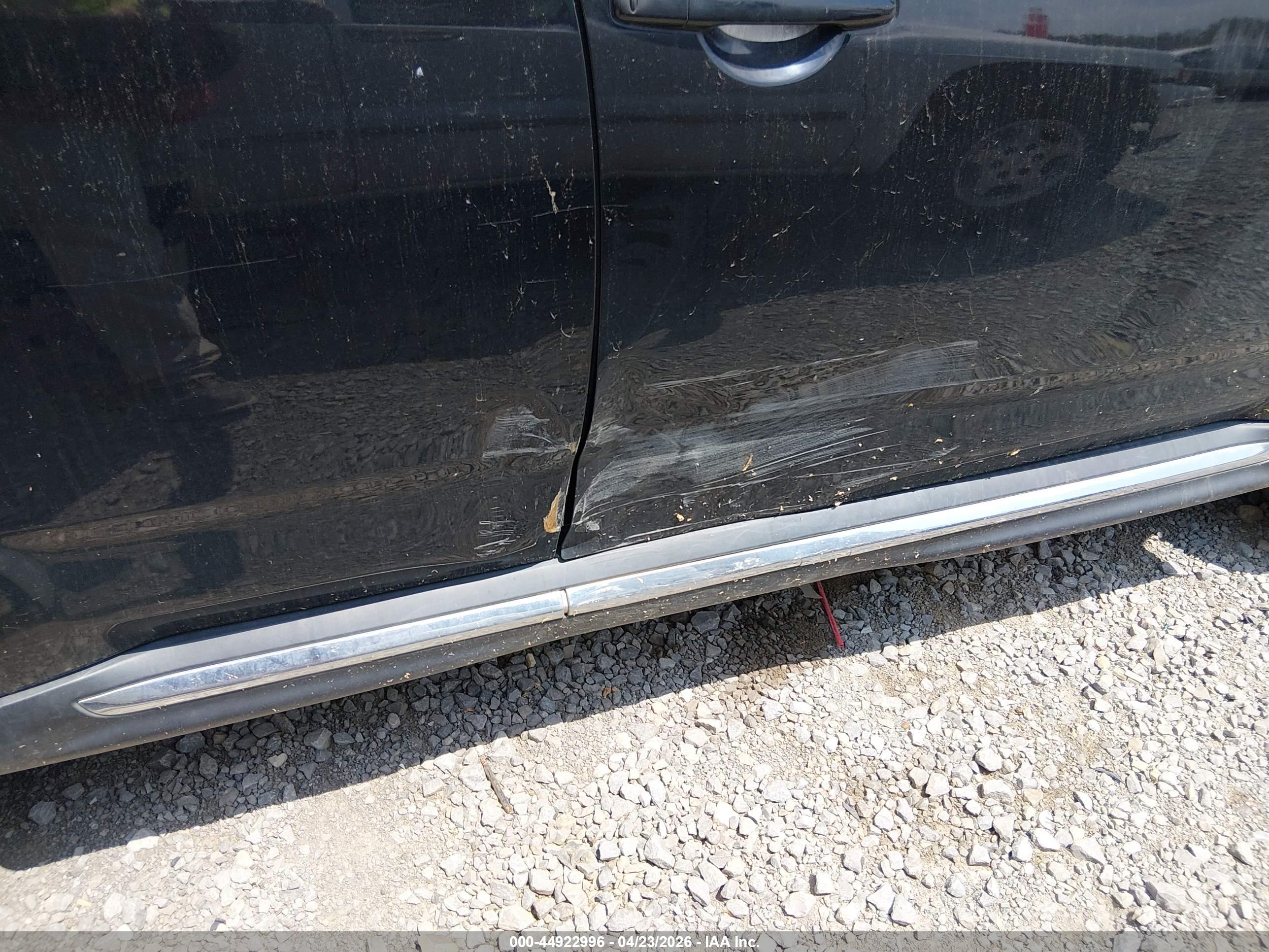 MITSUBISHI OUTLANDER image 6