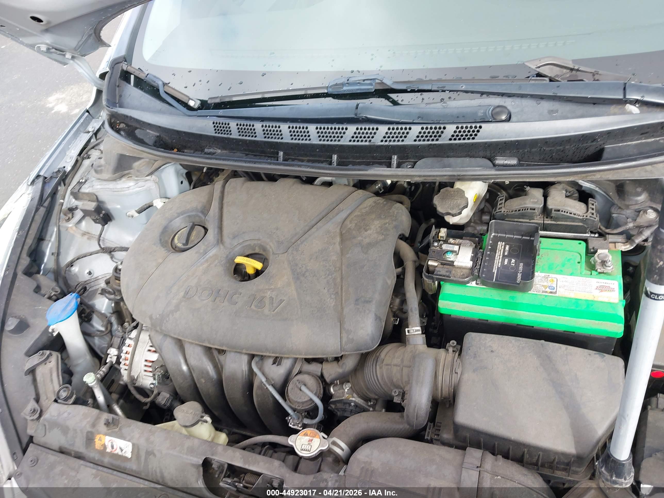 HYUNDAI ELANTRA image 10