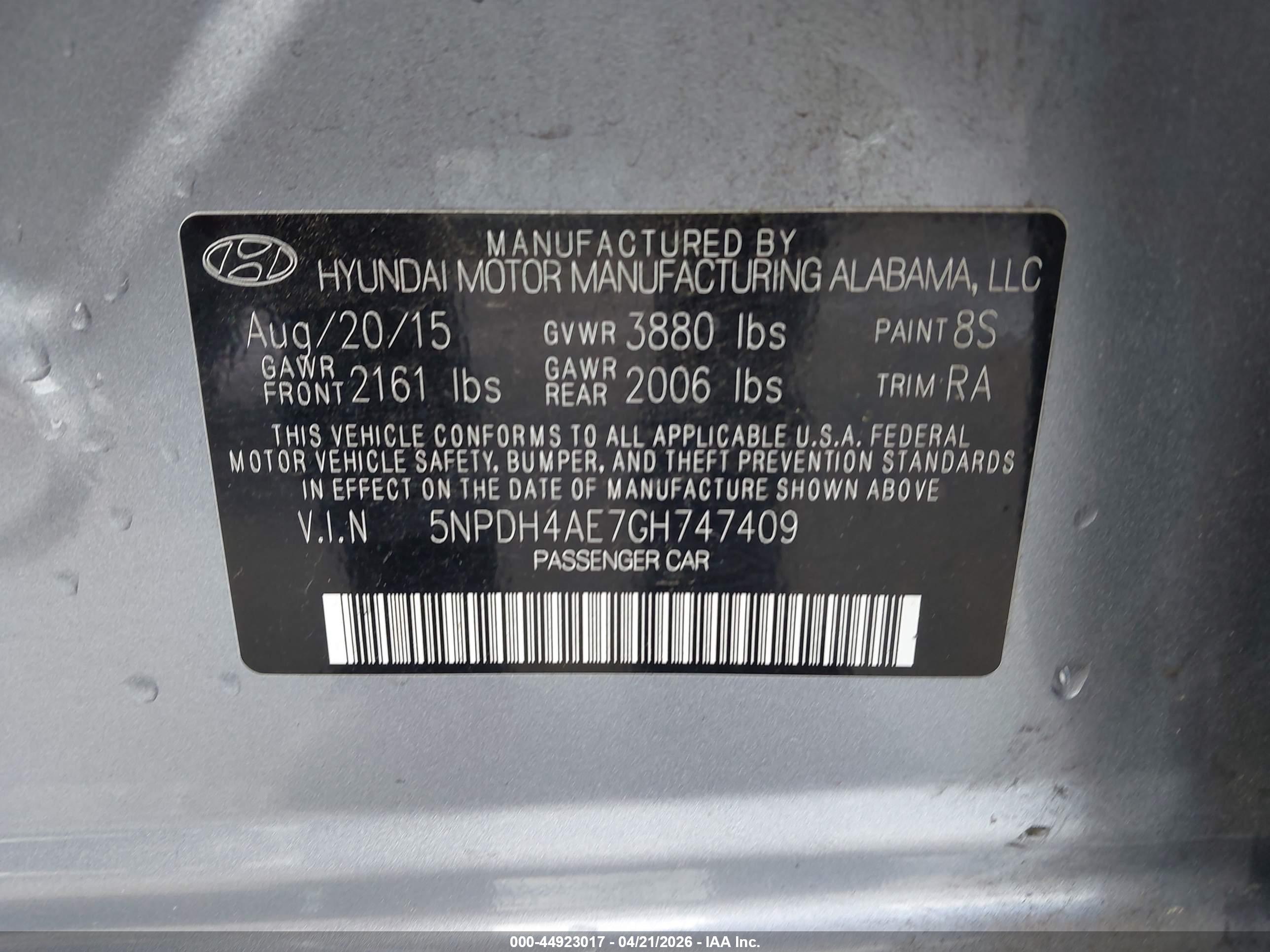 HYUNDAI ELANTRA image 9