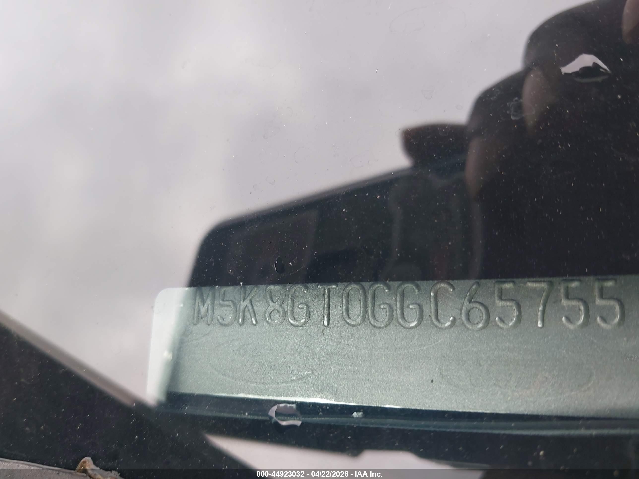 FORD EXPLORER image 9