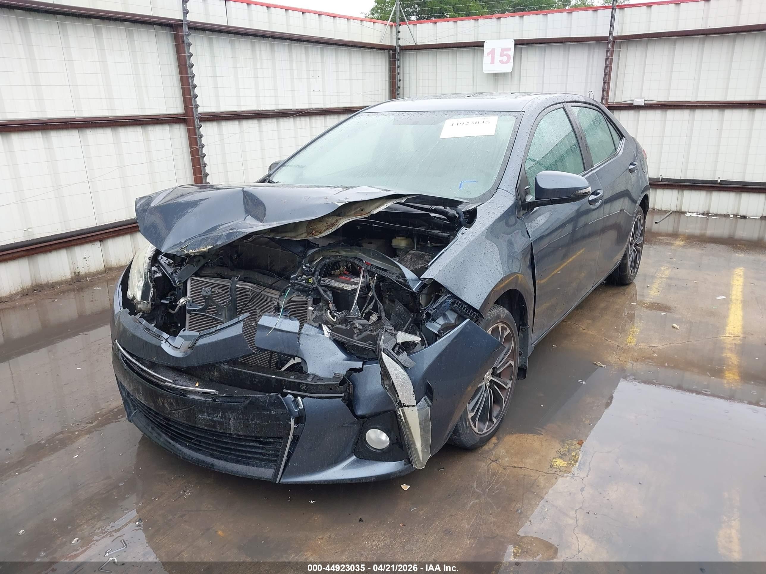 TOYOTA COROLLA image 2