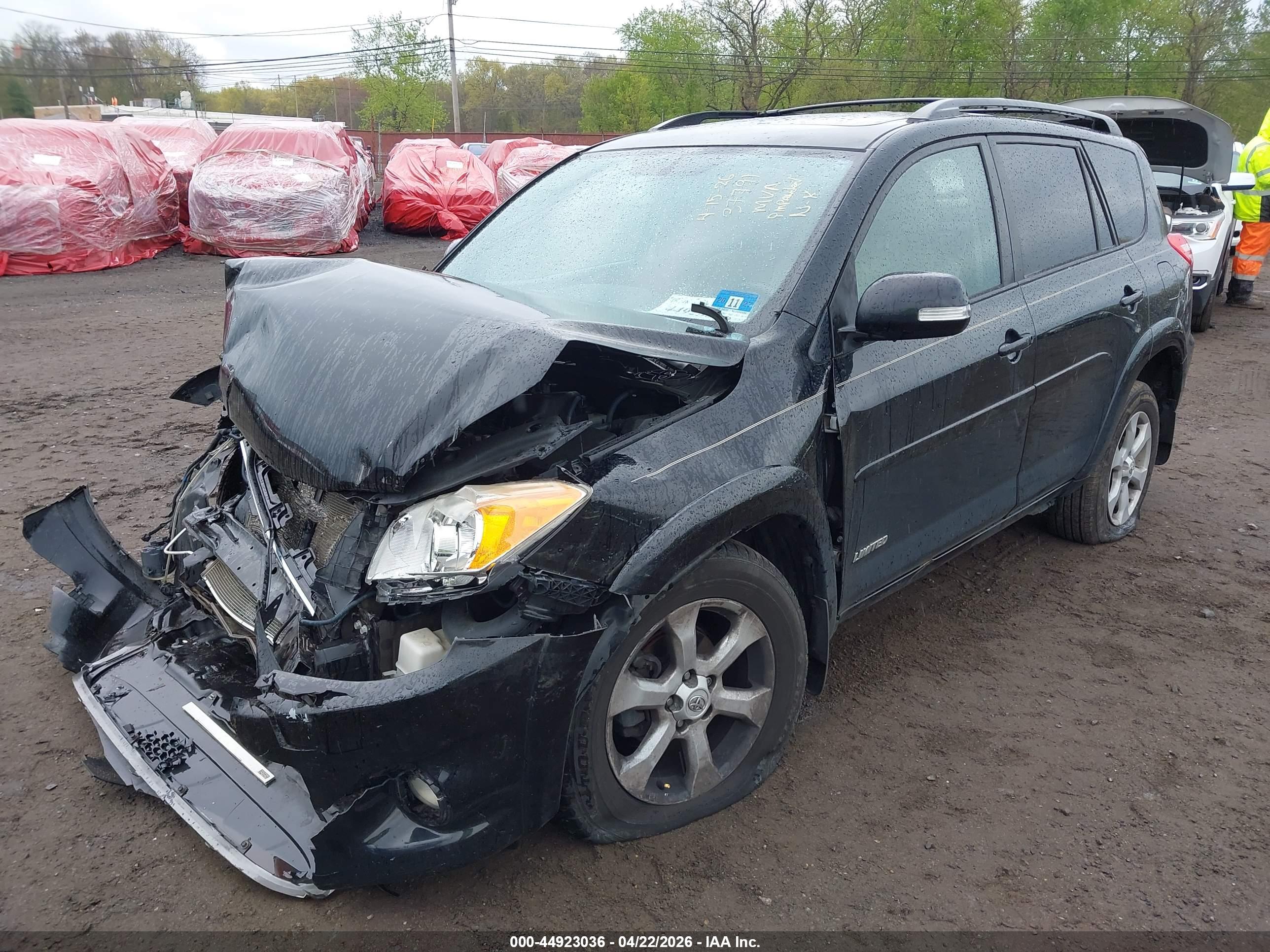 TOYOTA RAV4 image 2