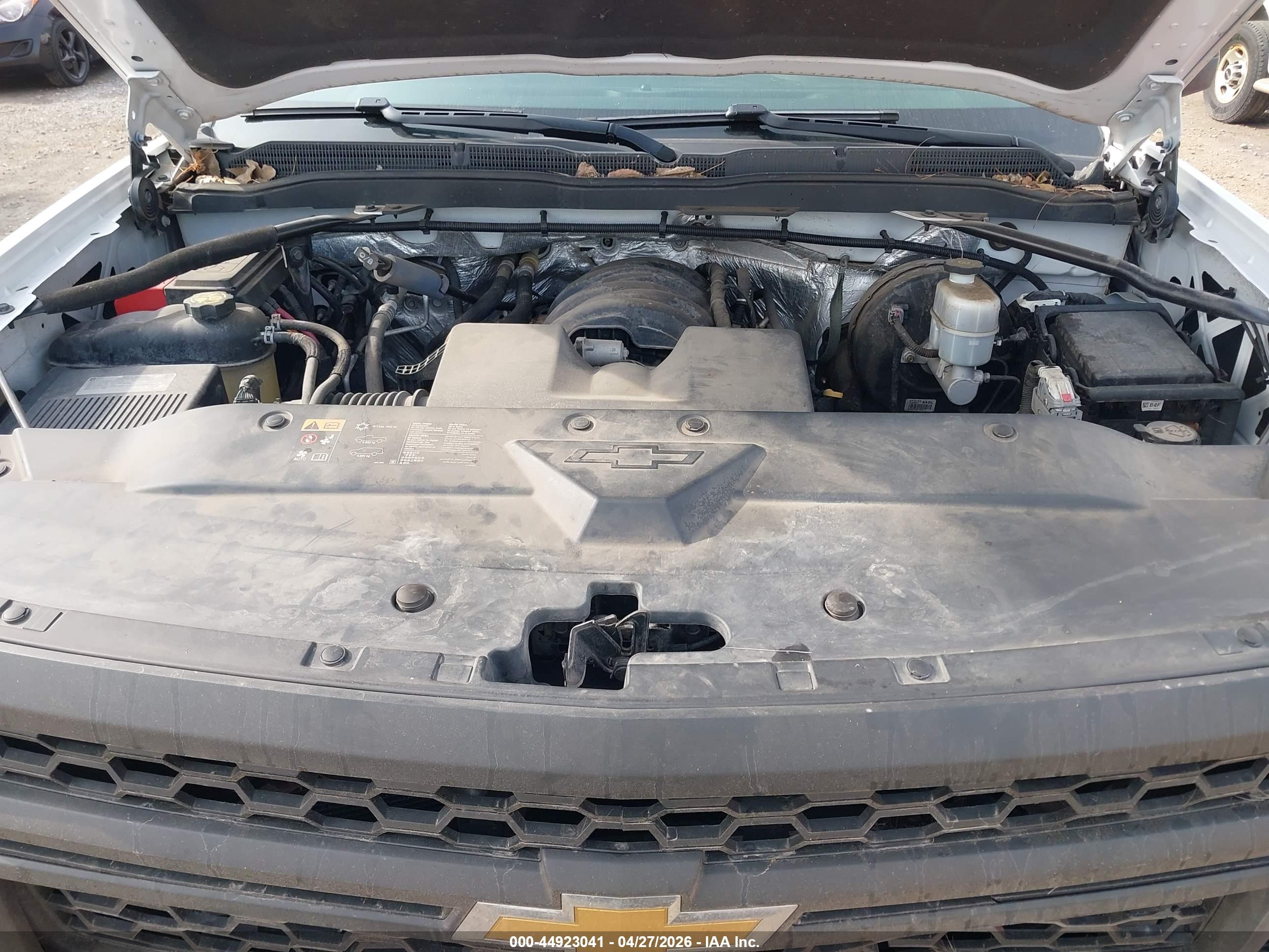 CHEVROLET SILVERADO image 10