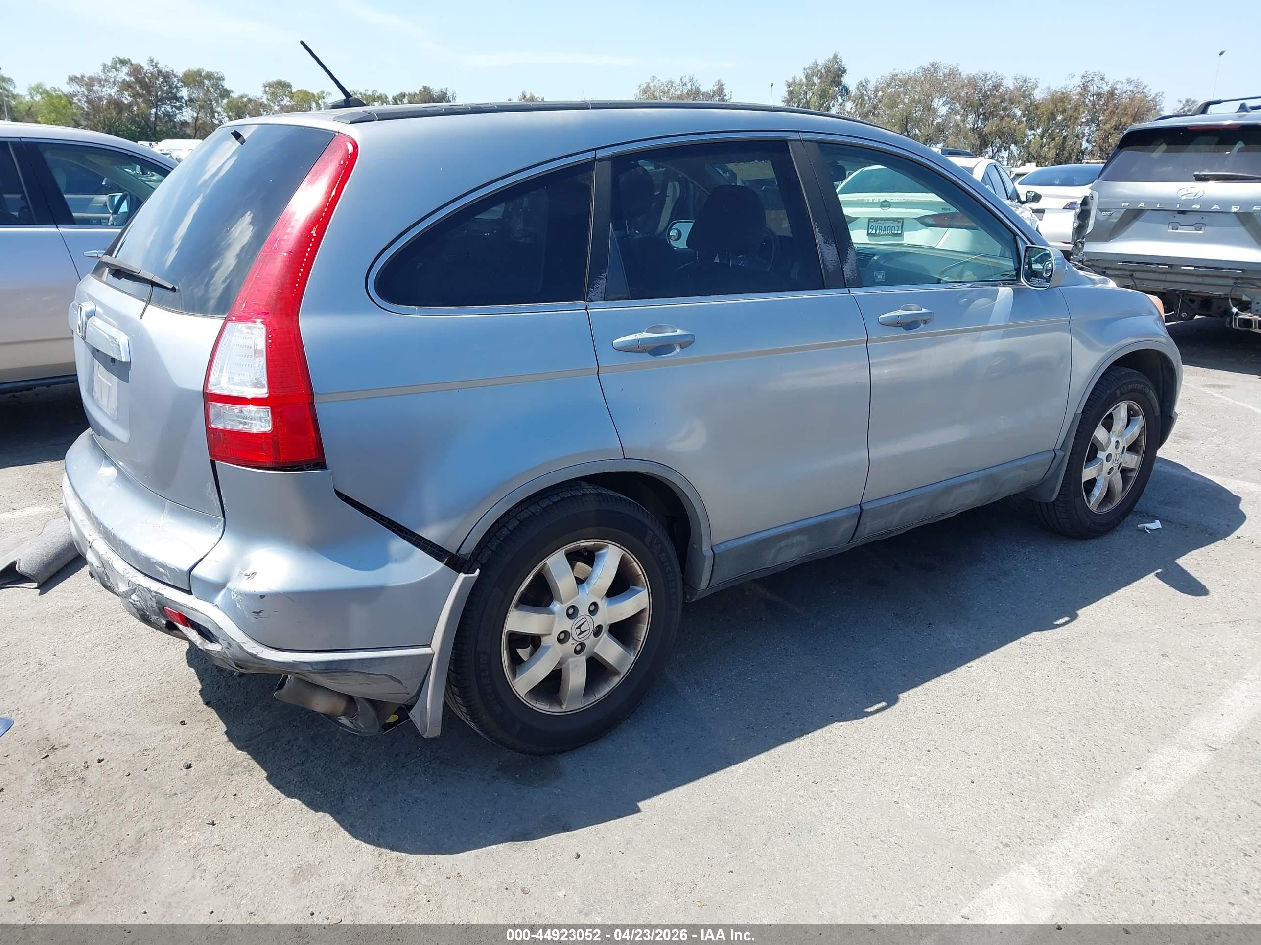 HONDA CR-V image 4