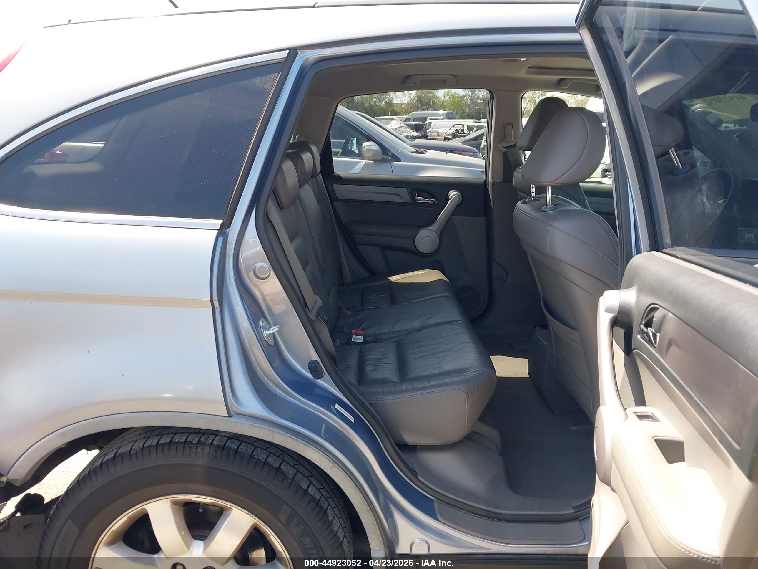 HONDA CR-V image 8