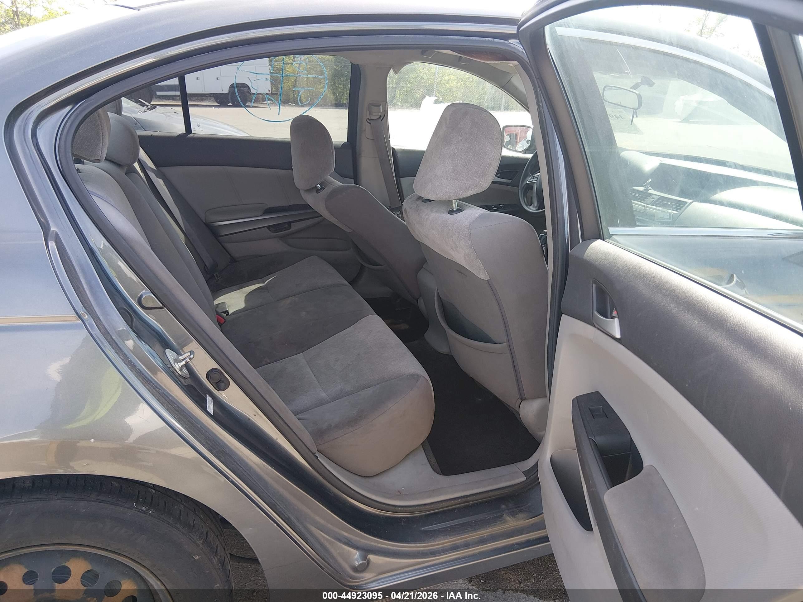 HONDA ACCORD image 8