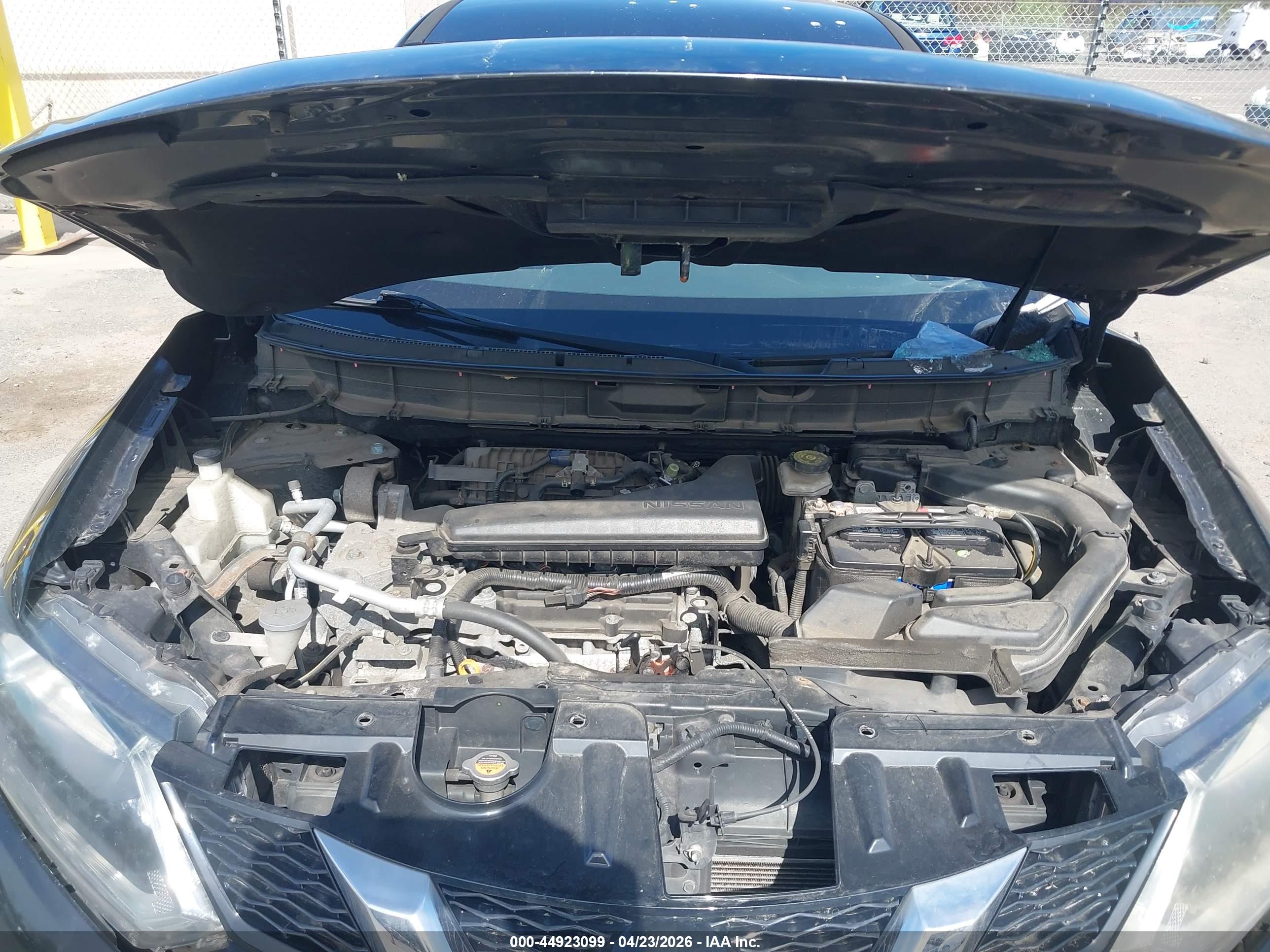 NISSAN ROGUE image 10